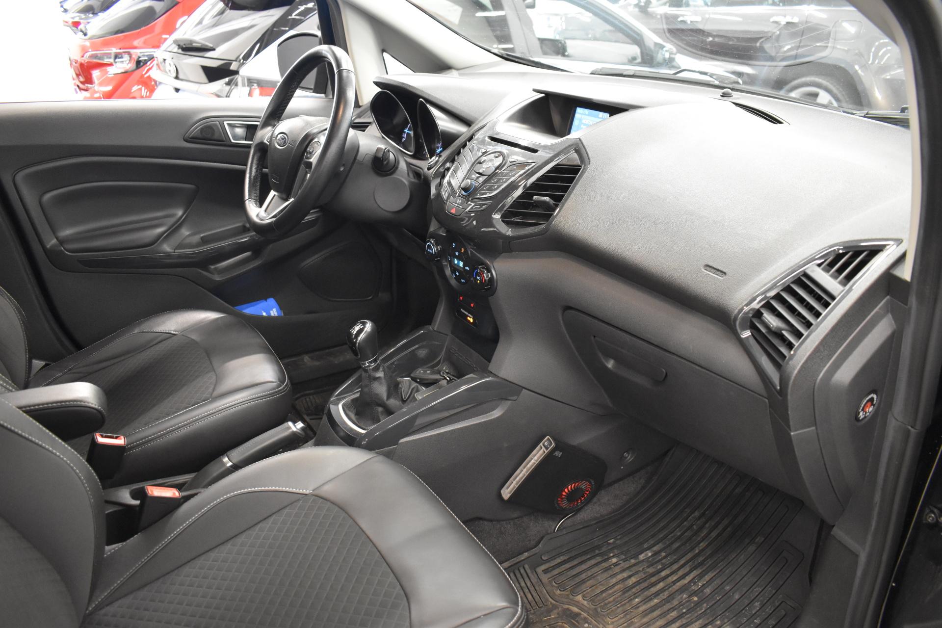 FORD EcoSport 2017