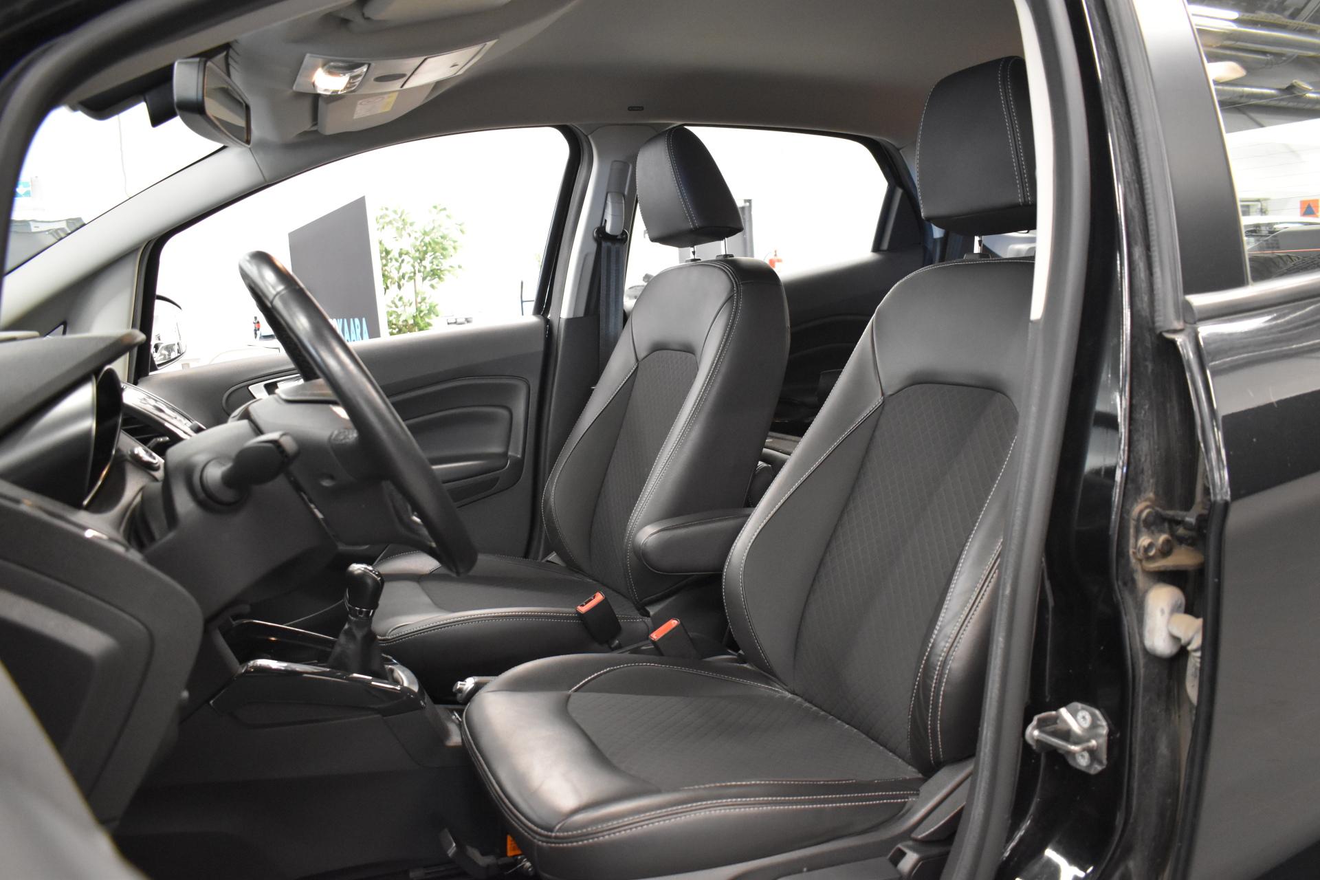 FORD EcoSport 2017