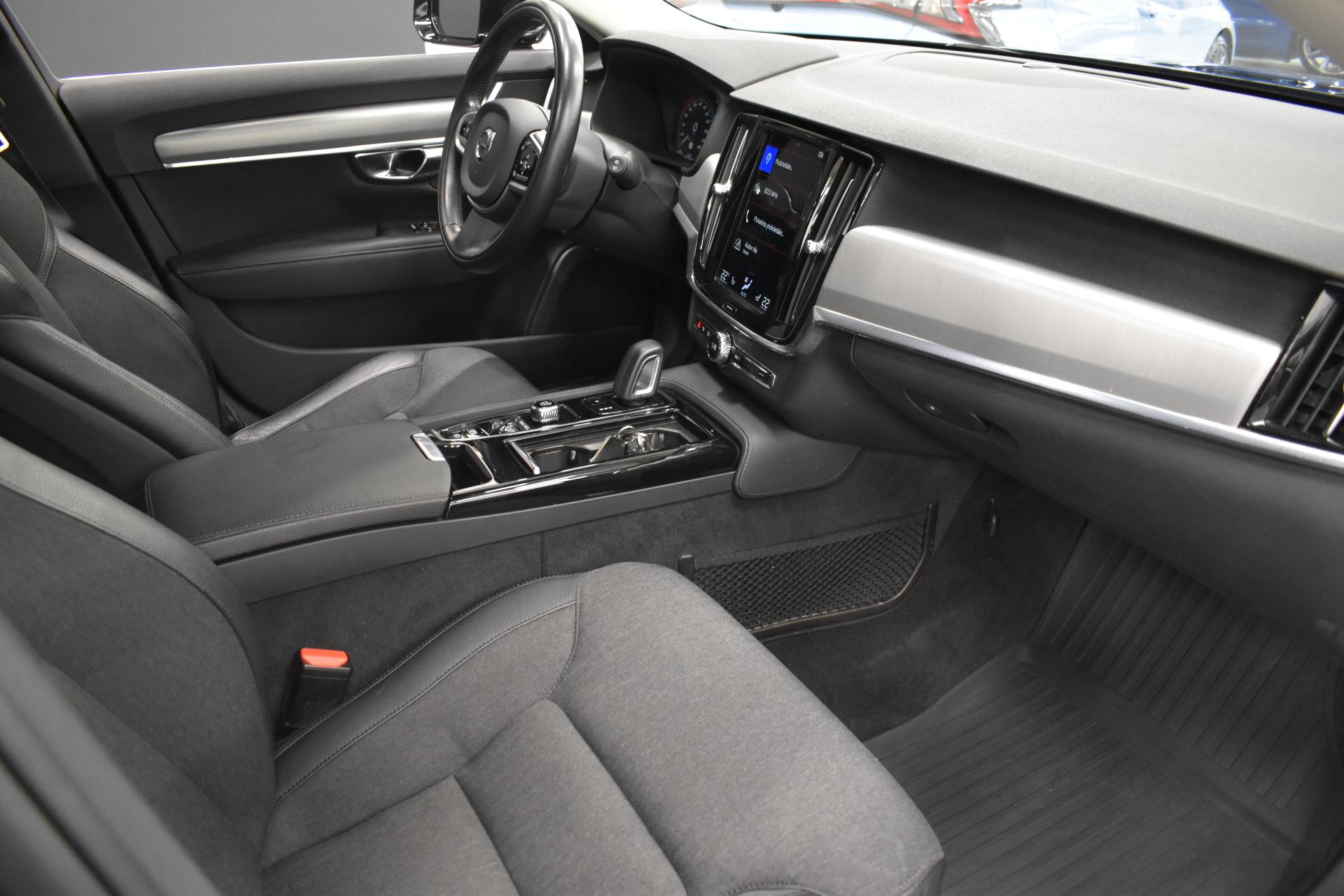 VOLVO V90 2020