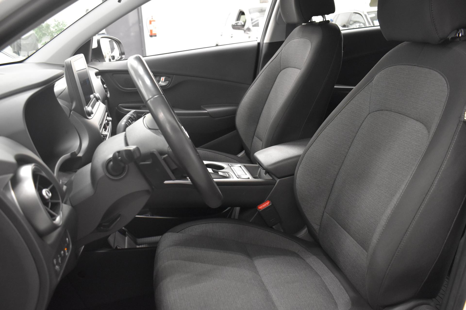 HYUNDAI Kona 2021