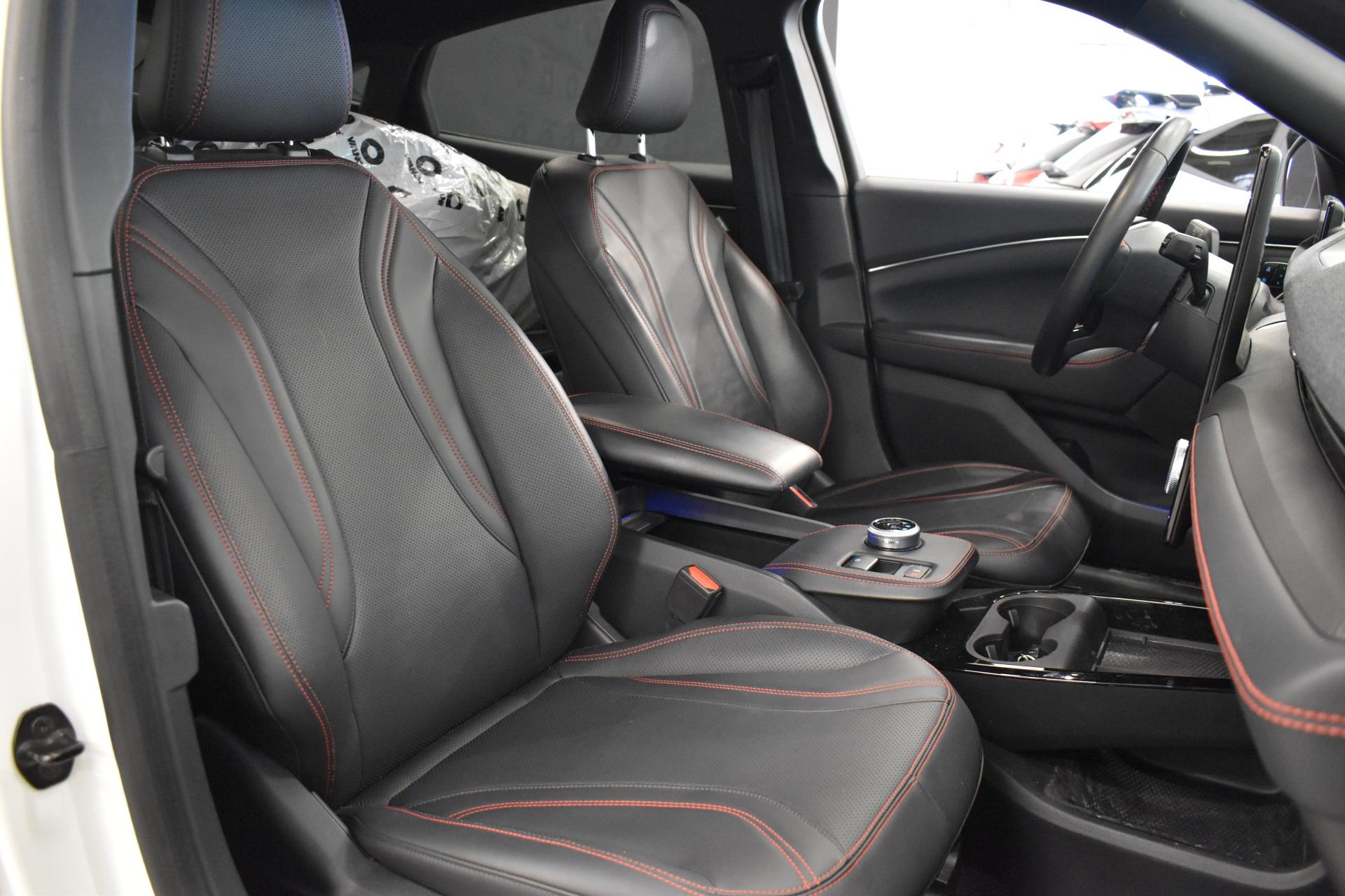 FORD Mustang Mach-E 2023