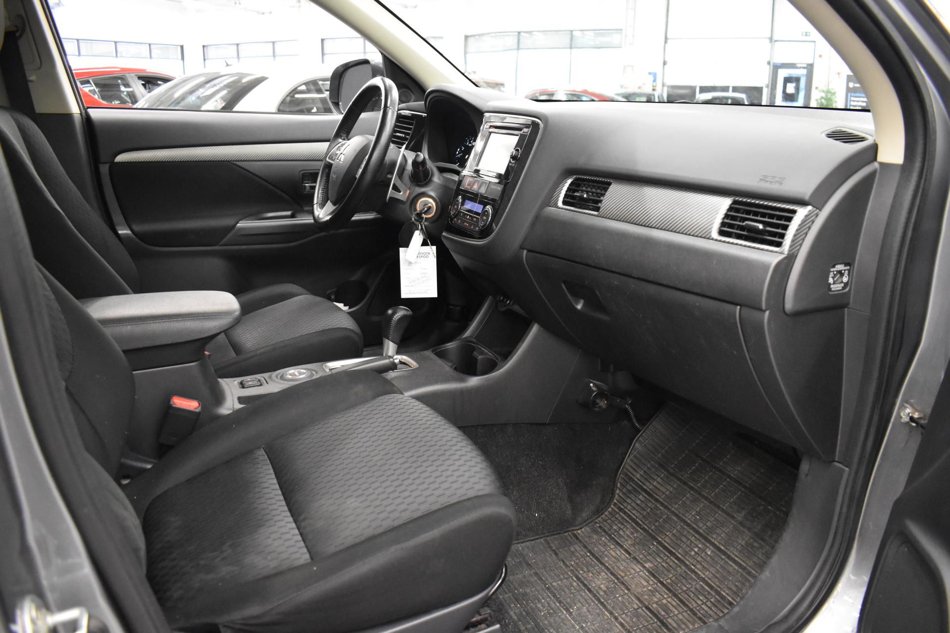 MITSUBISHI Outlander 2013