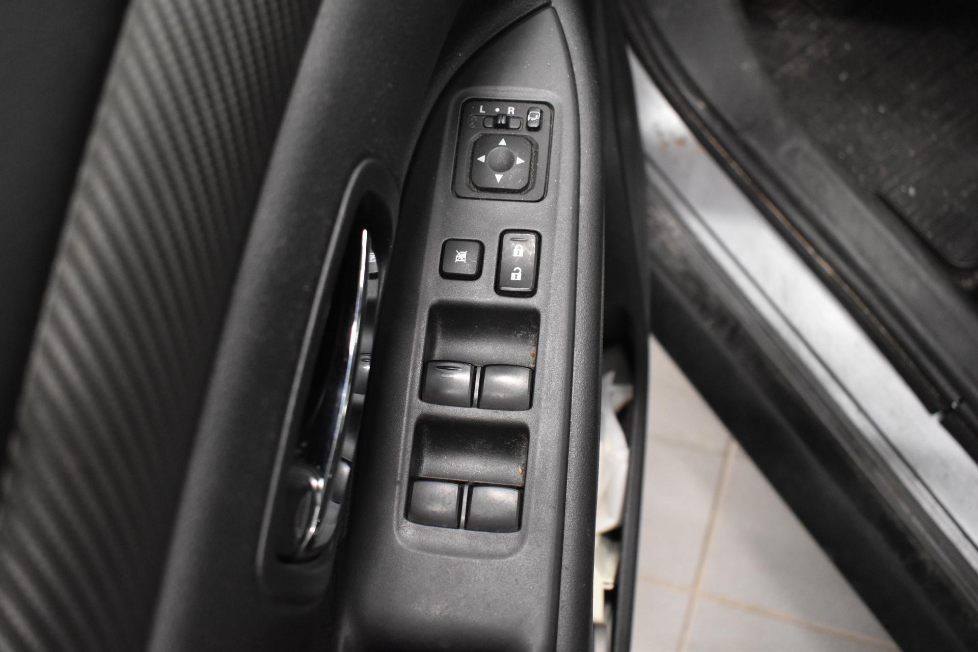 MITSUBISHI Outlander 2013