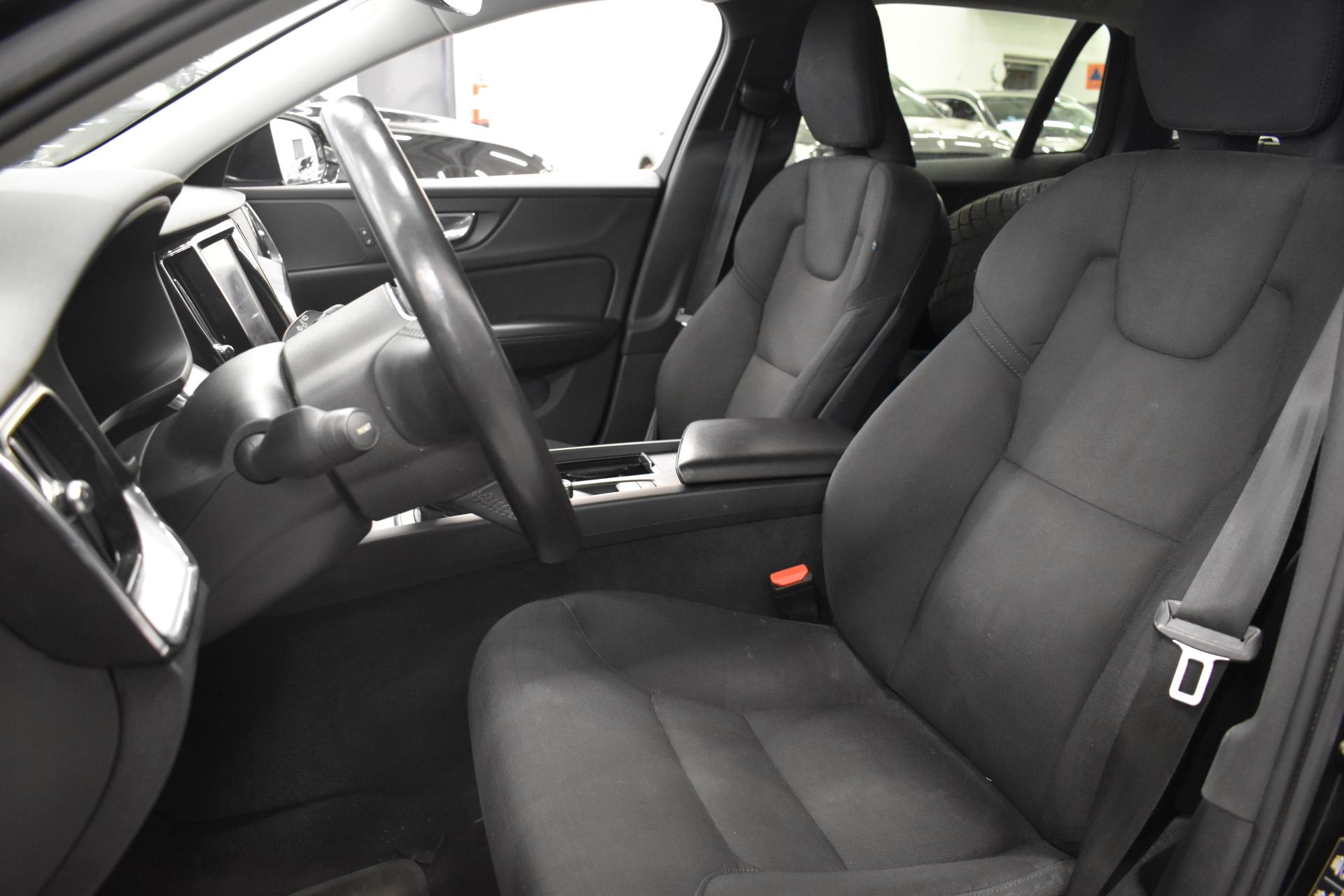 VOLVO V60 2018