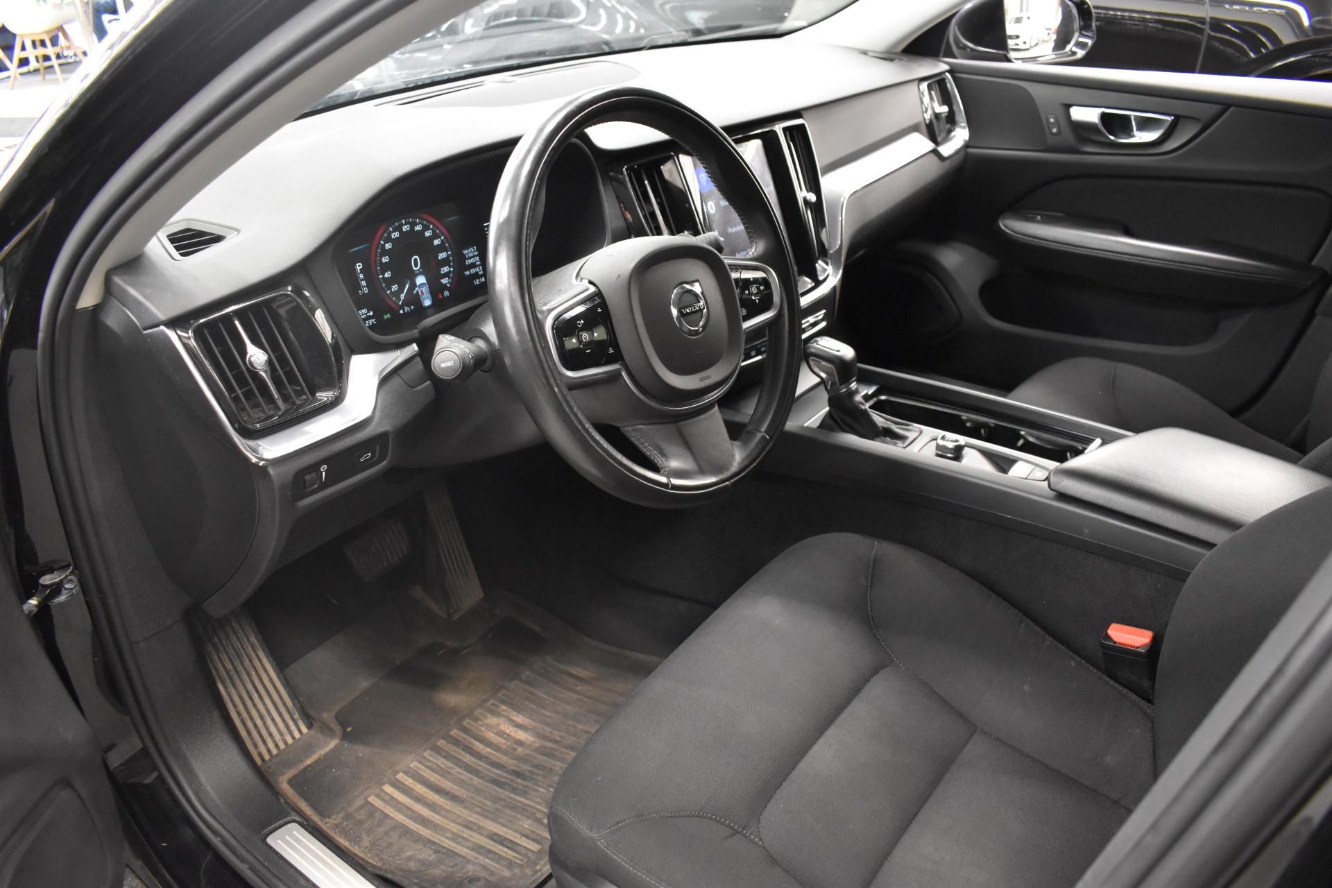 VOLVO V60 2018