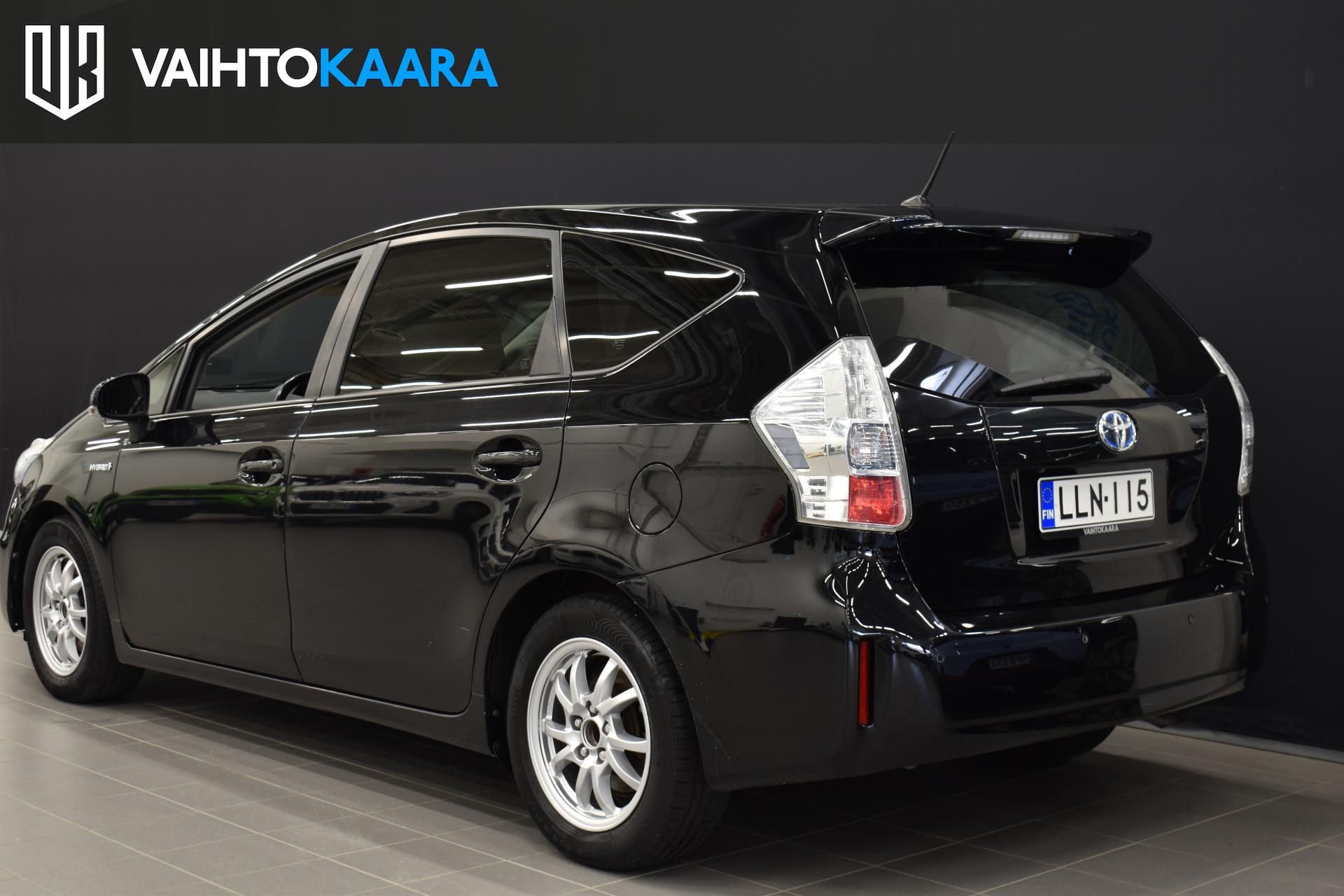 TOYOTA Prius+ 5