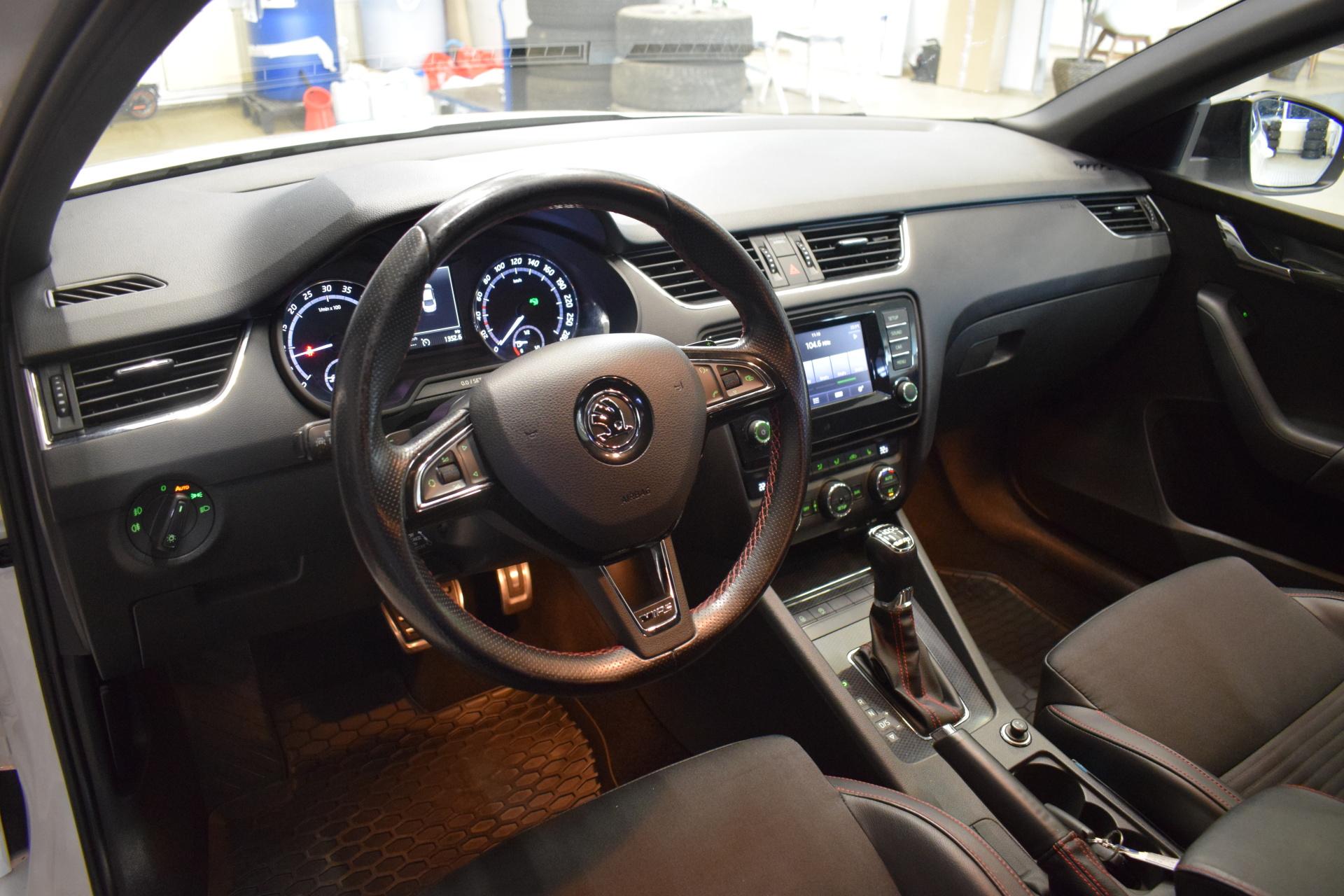 SKODA Octavia 12