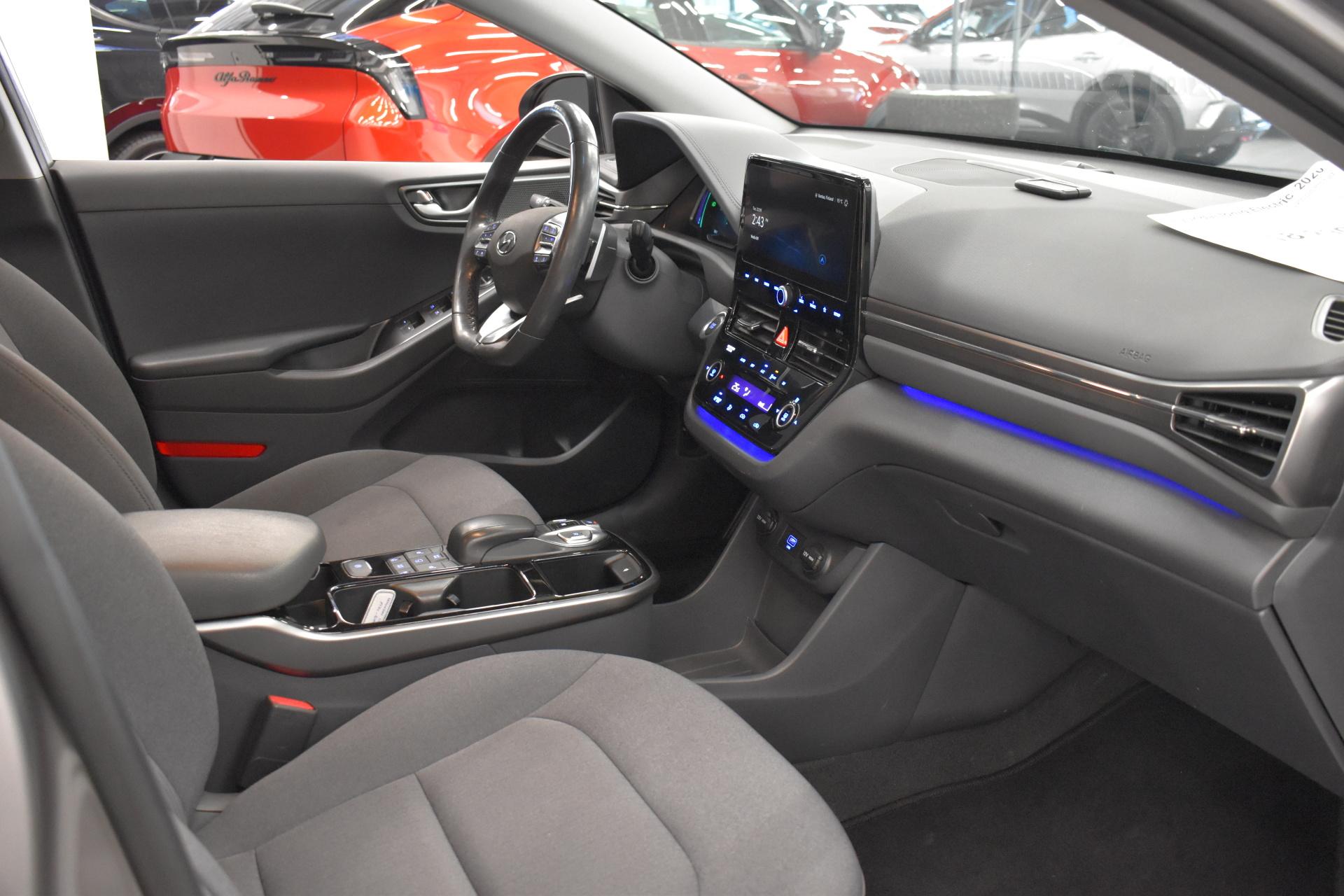 HYUNDAI Ioniq Electric 15