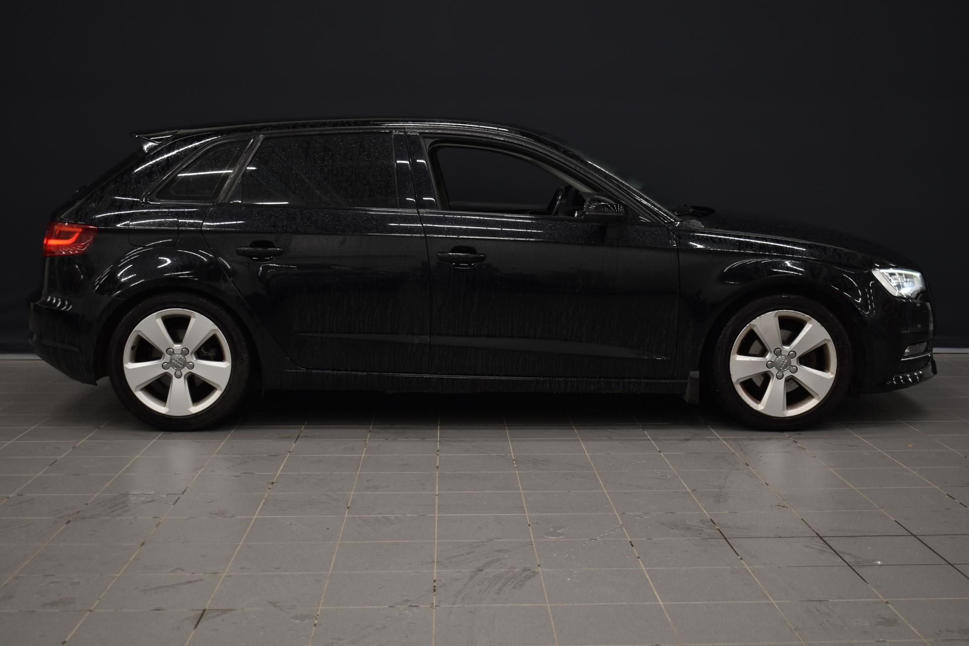 AUDI A3 2014