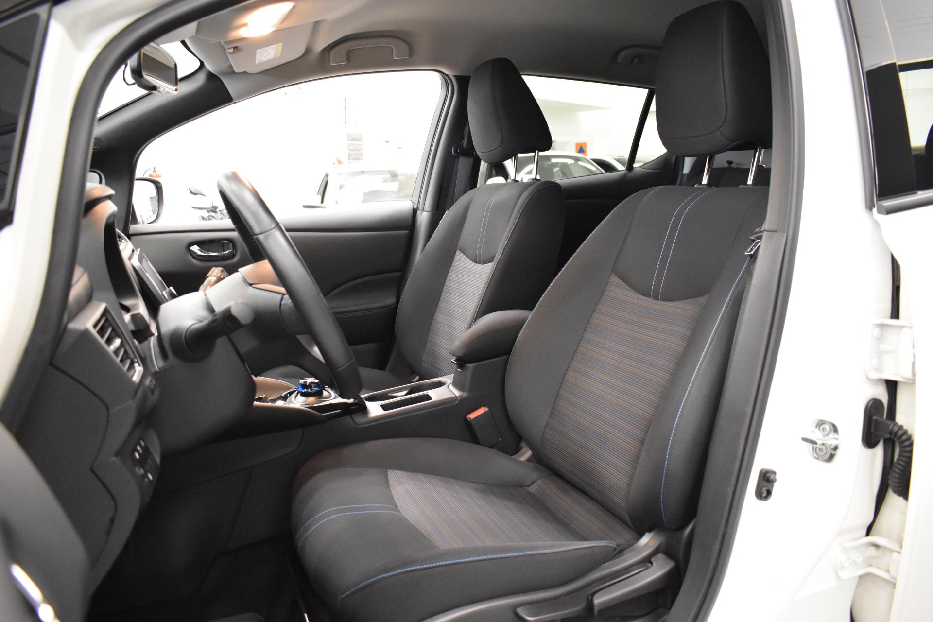 NISSAN Leaf 2023