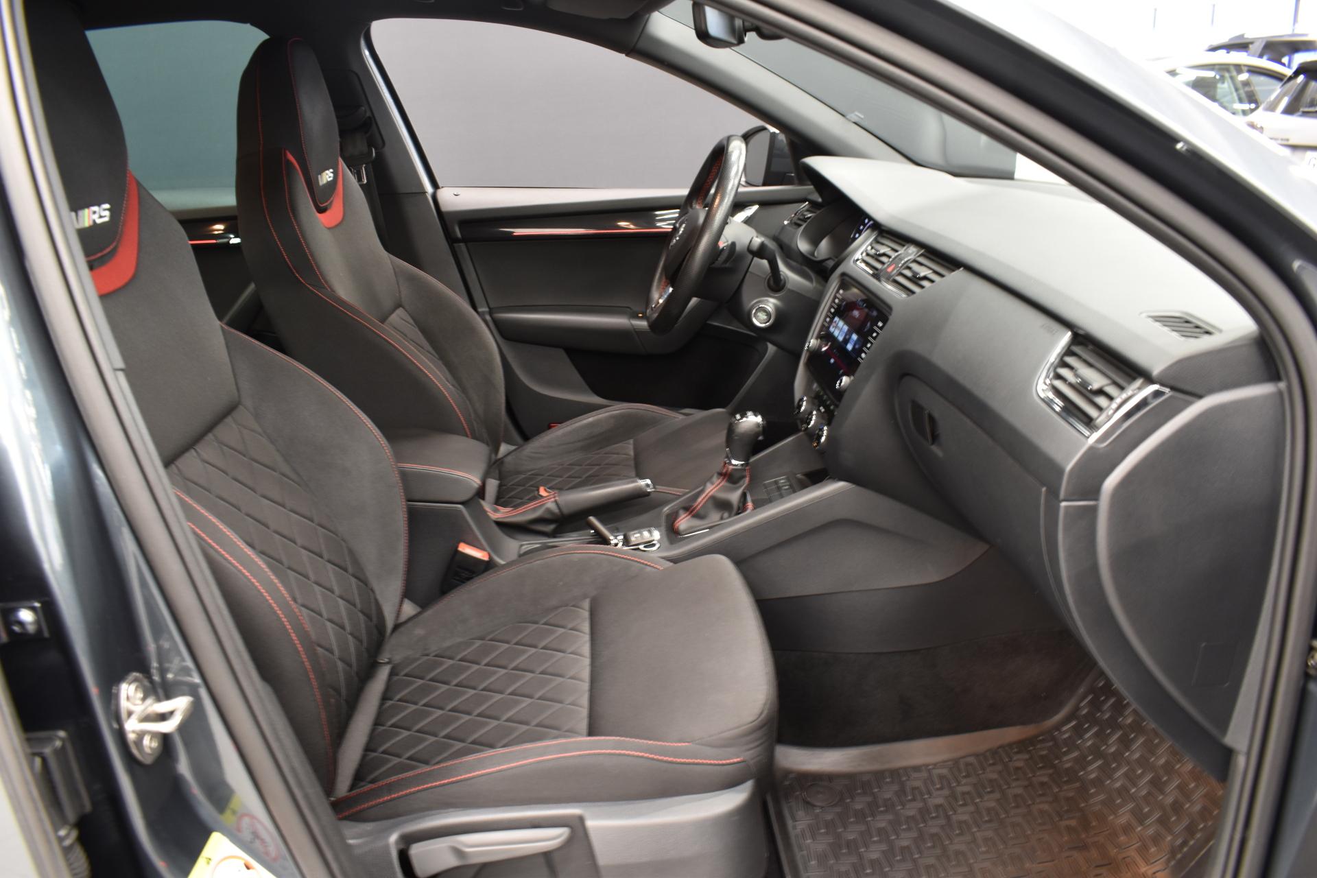 SKODA Octavia 14