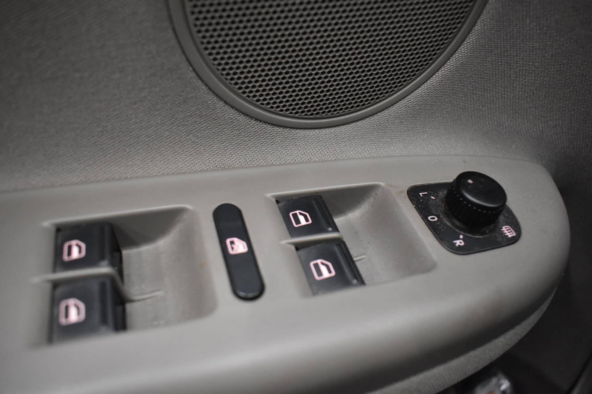 VOLKSWAGEN Golf Plus 2010