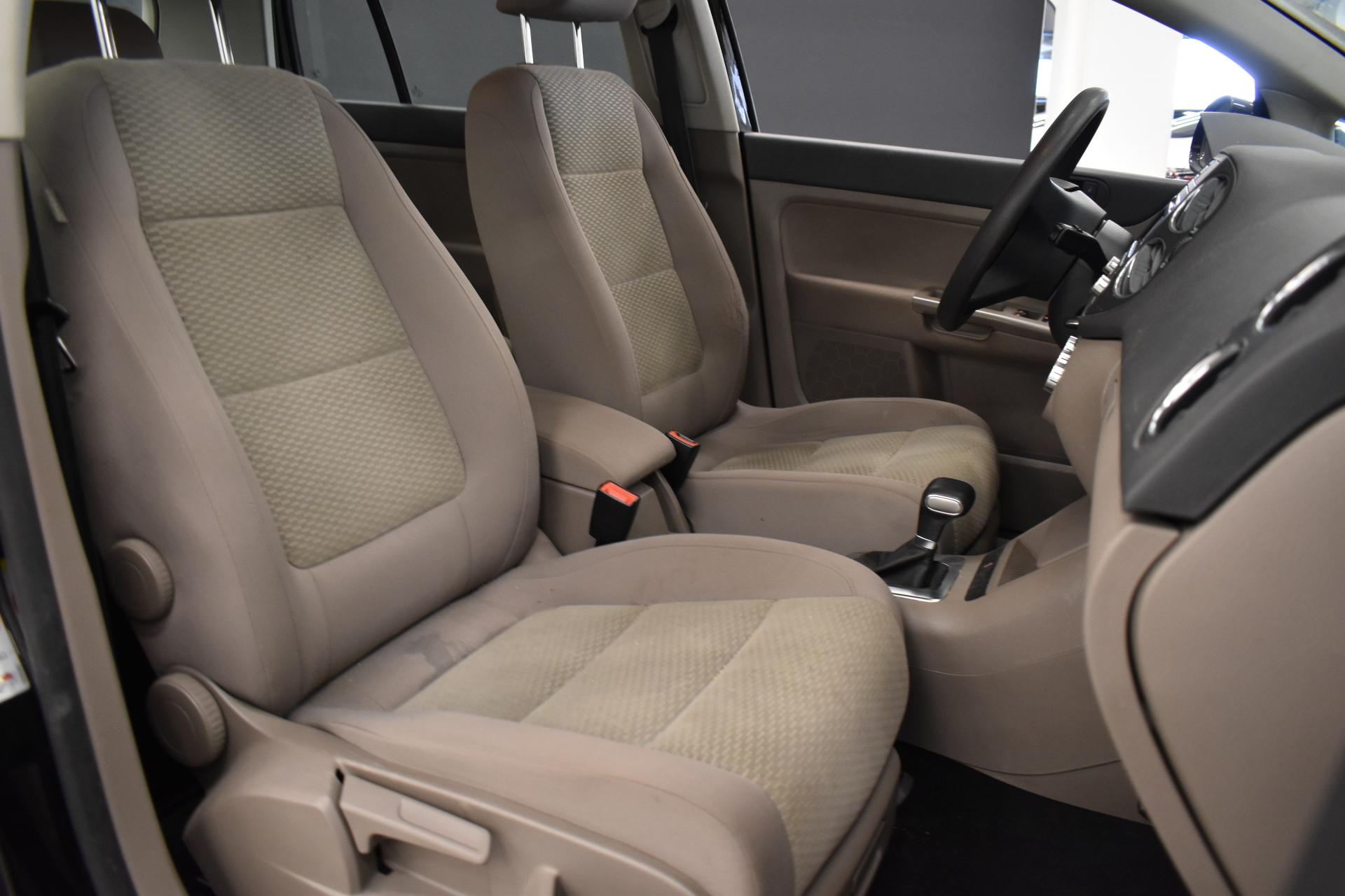 VOLKSWAGEN Golf Plus 2010