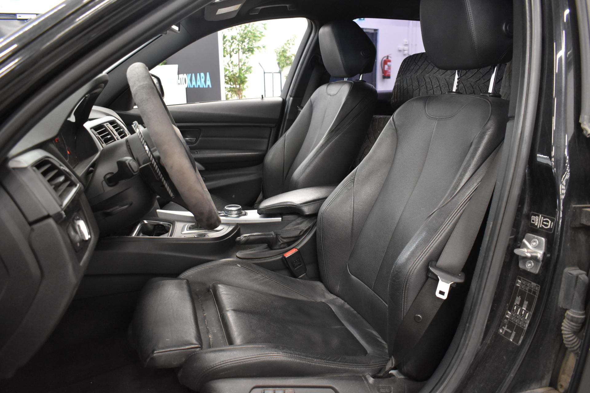 BMW 330 2014
