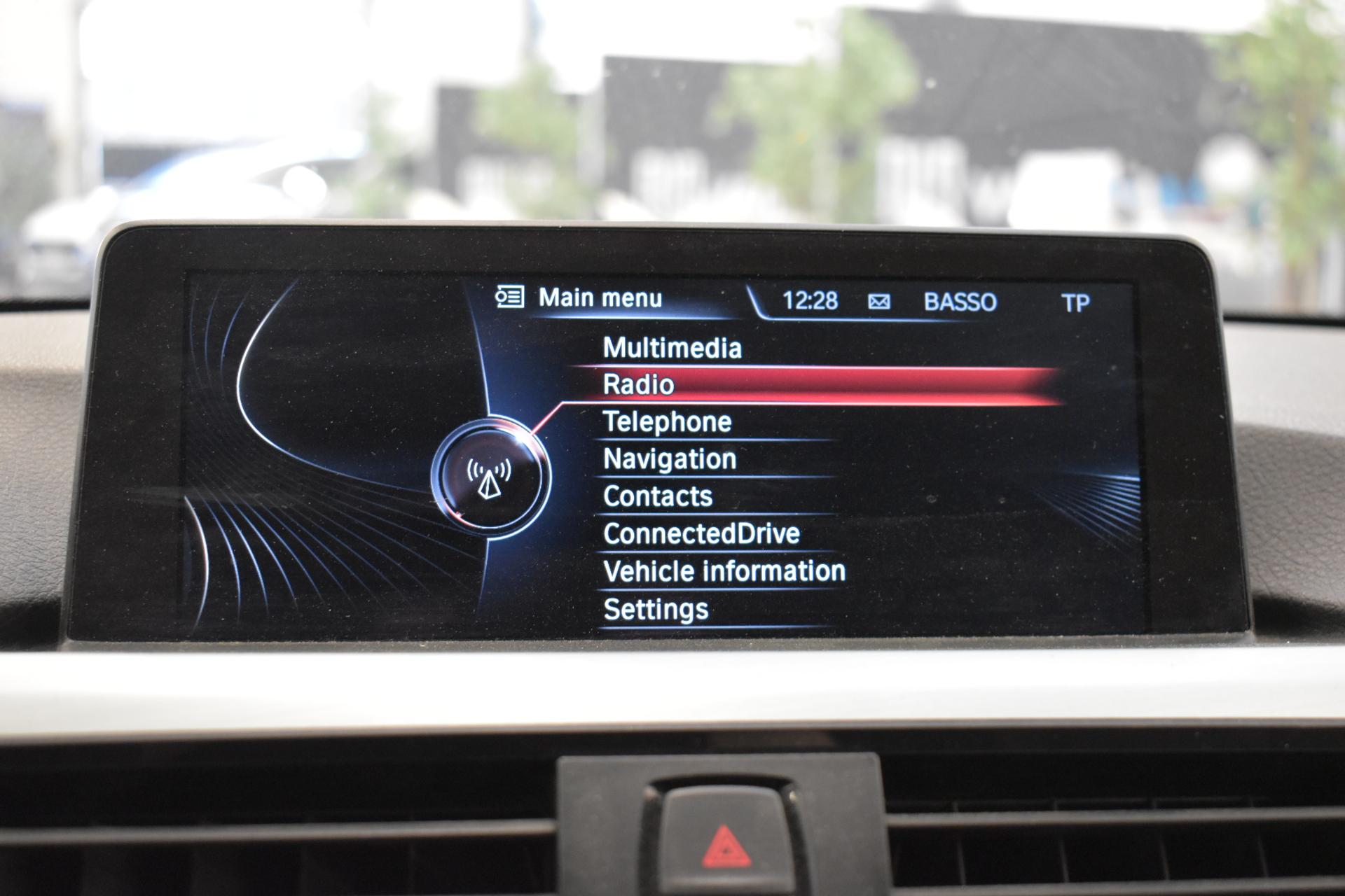 BMW 330 2014