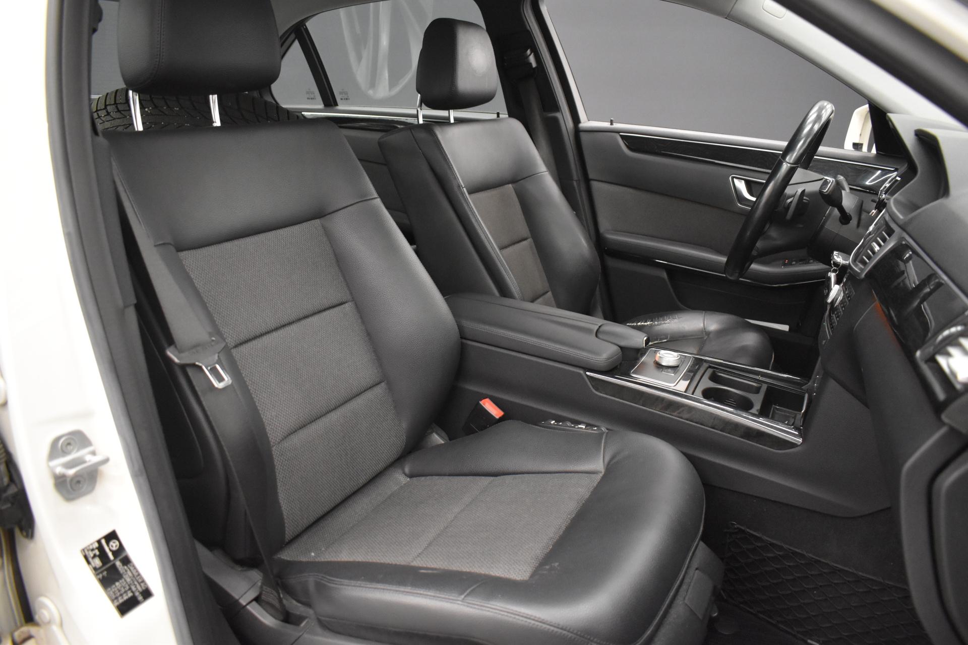 MERCEDES-BENZ E 2012