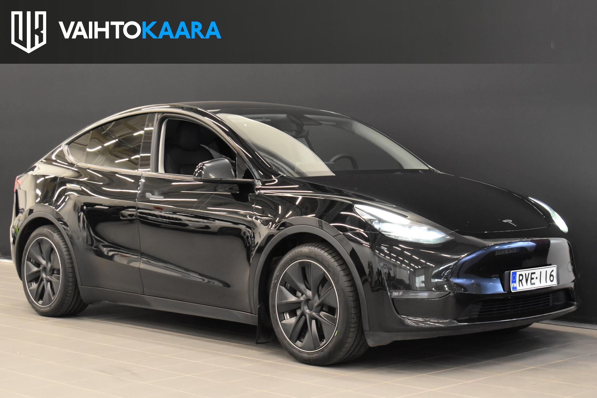 TESLA Model Y 5