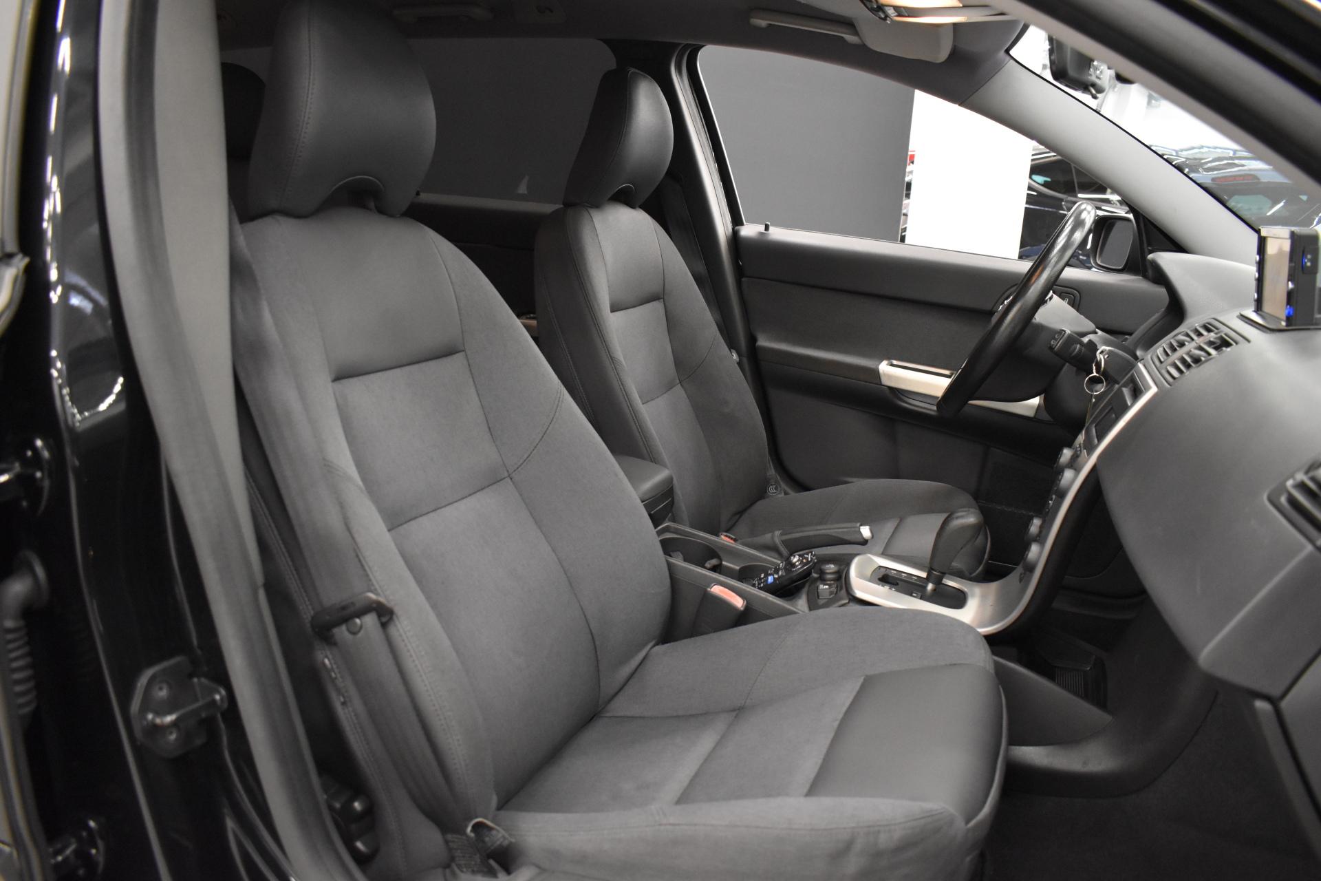 VOLVO V50 2004
