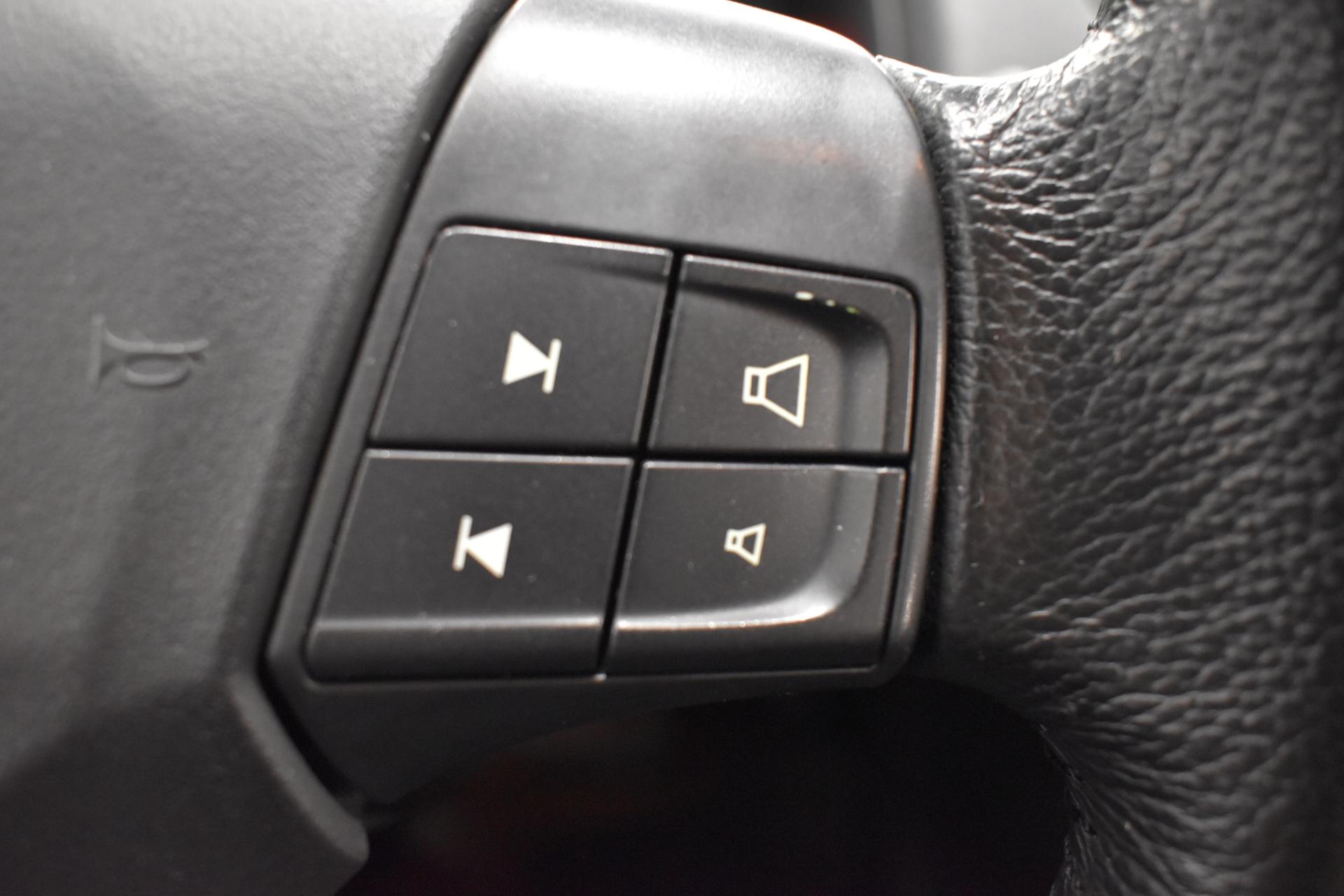 VOLVO V50 2004