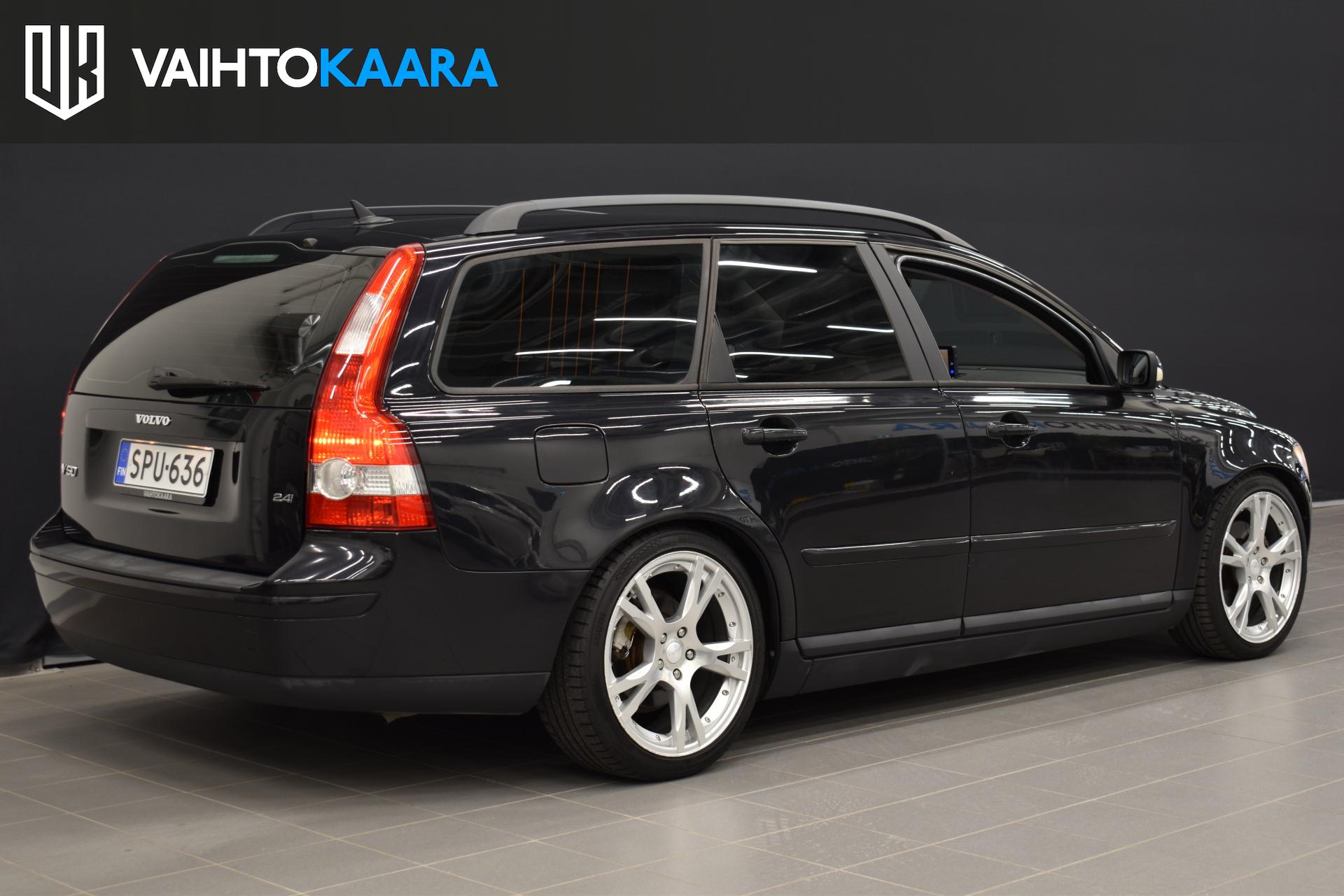 VOLVO V50 2004
