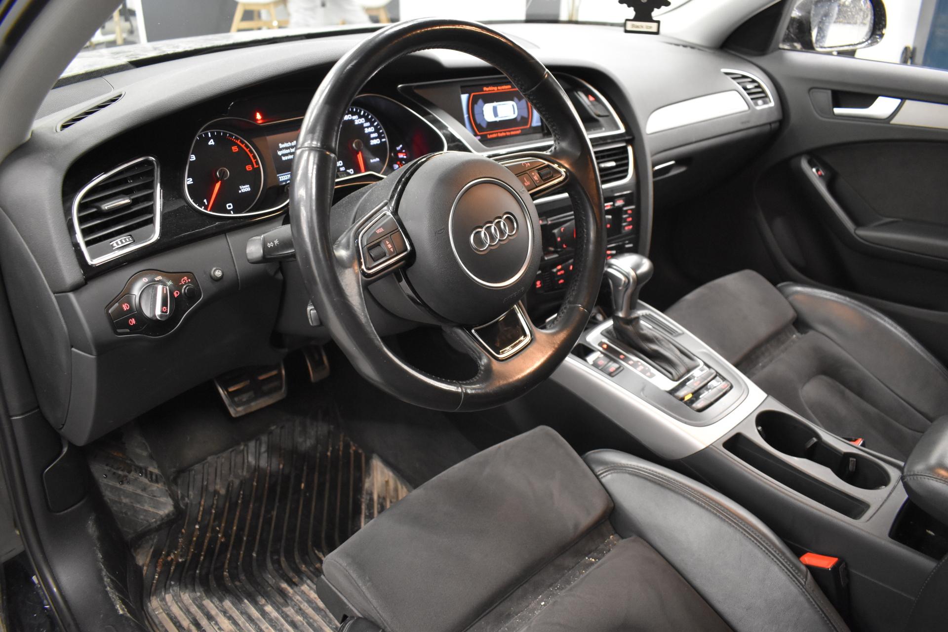 AUDI A4 2015