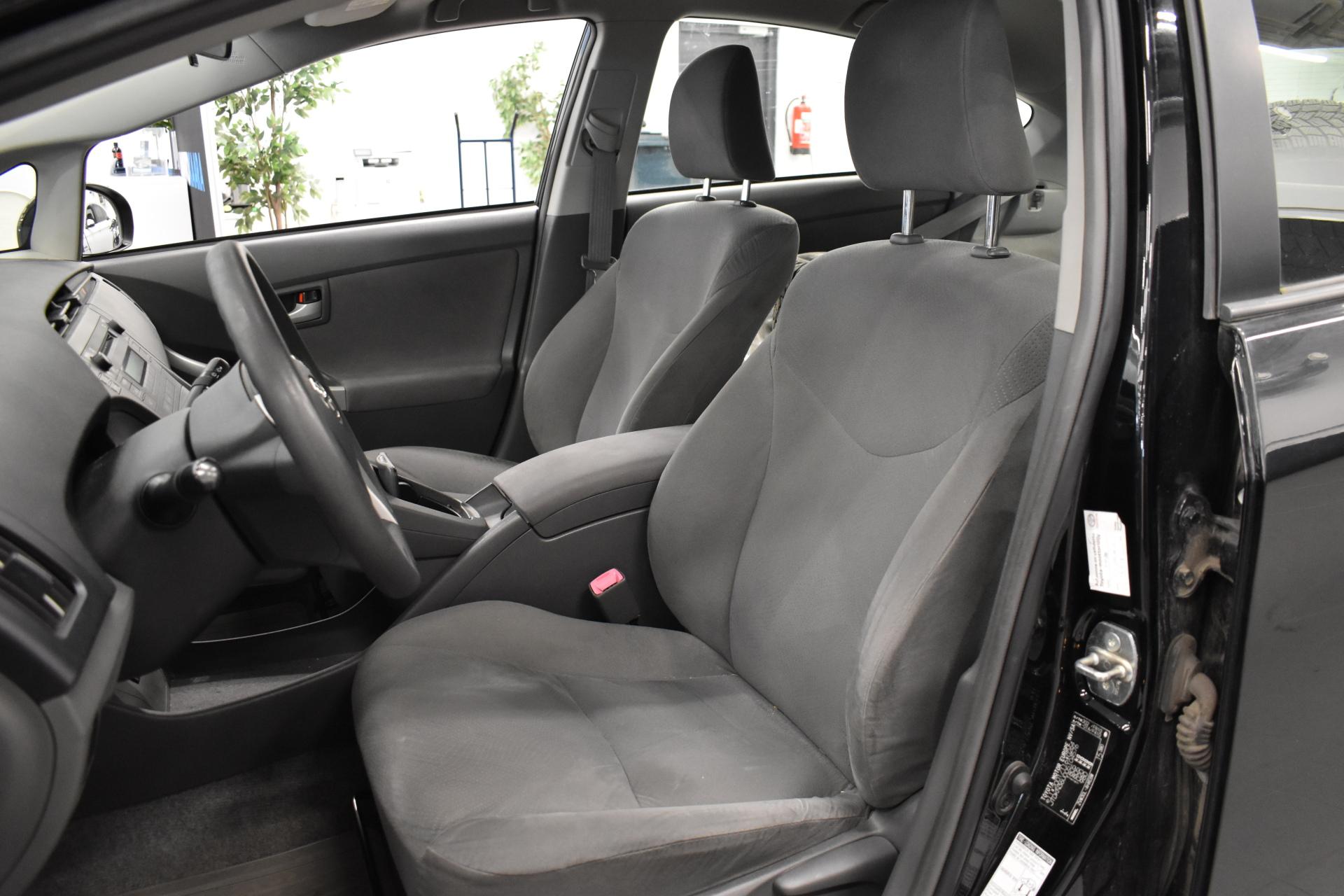 TOYOTA Prius 2010