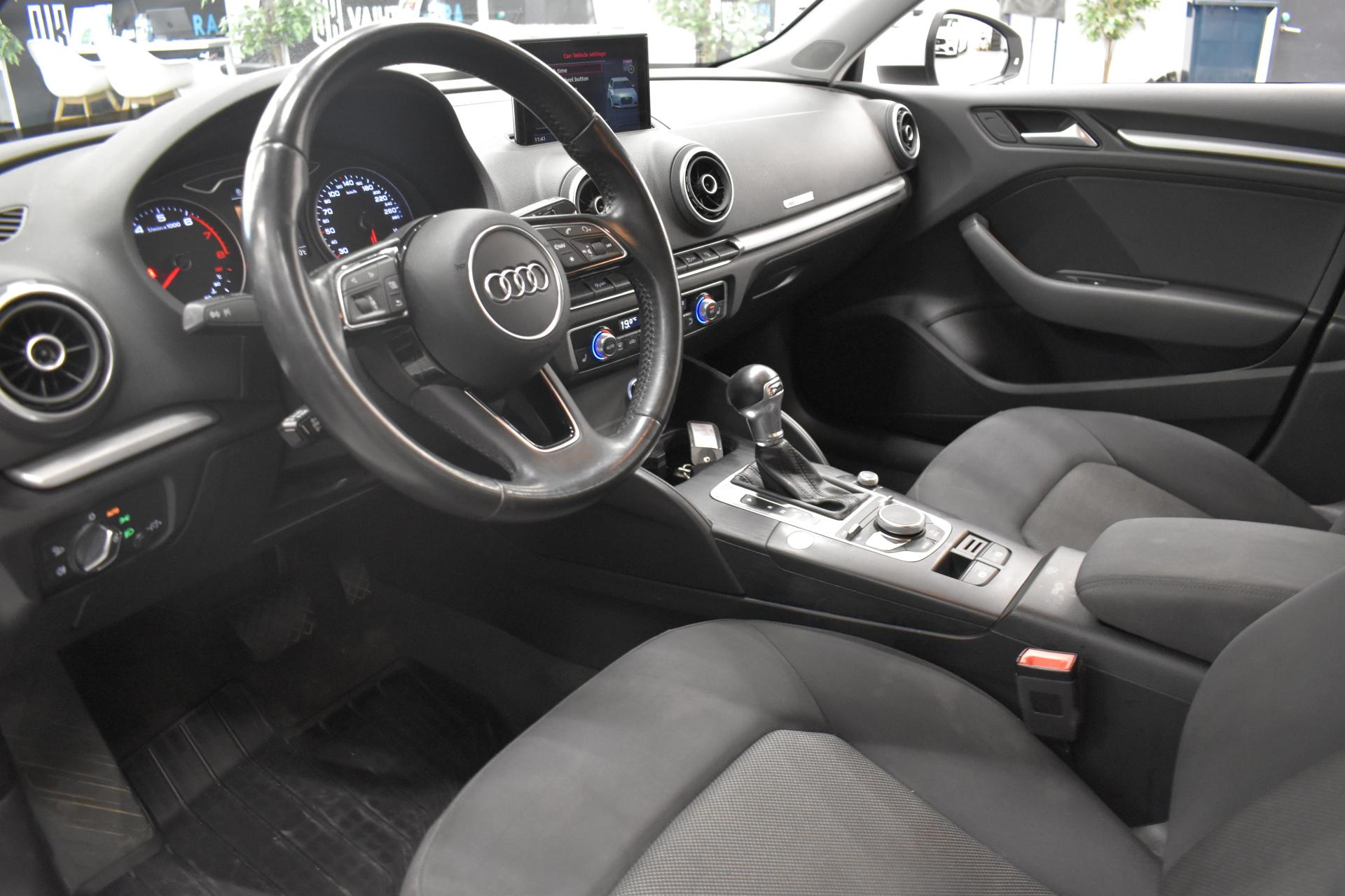 AUDI A3 2017