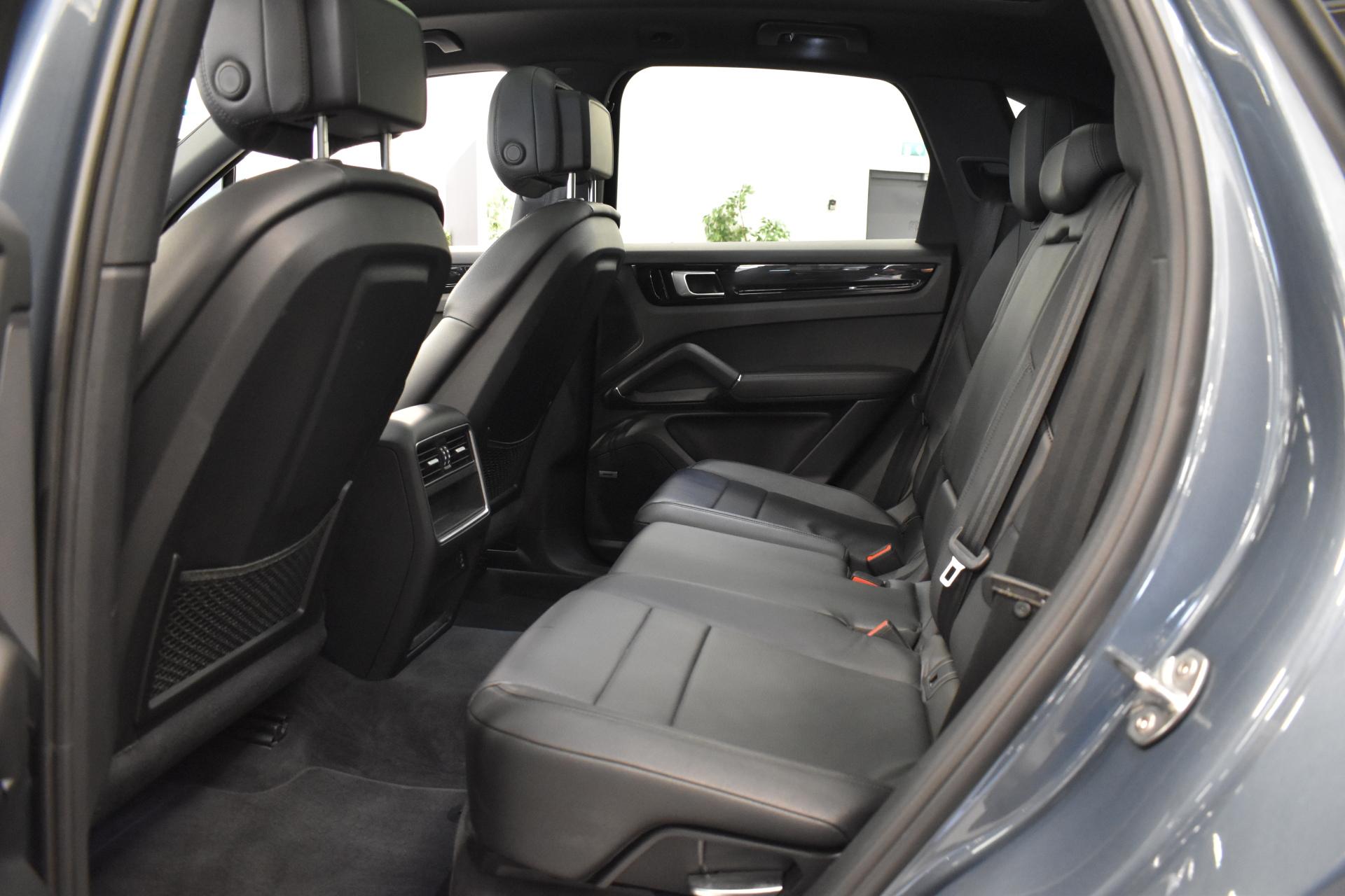 PORSCHE Cayenne 2019