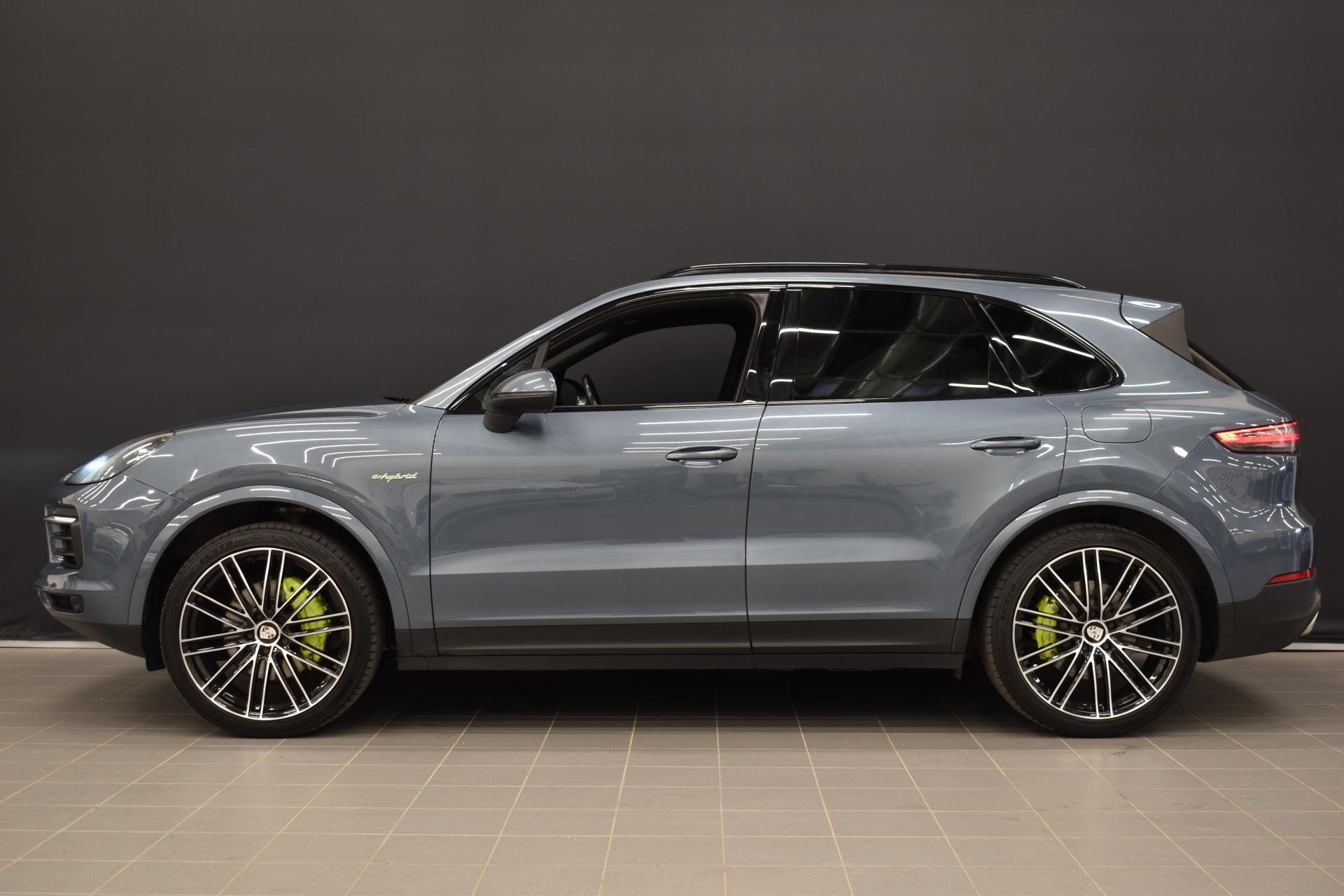 PORSCHE Cayenne 2019