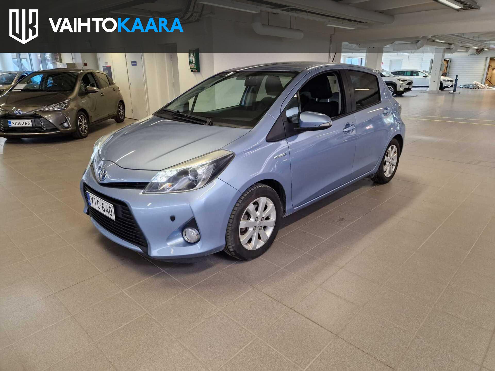 TOYOTA Yaris 2012
