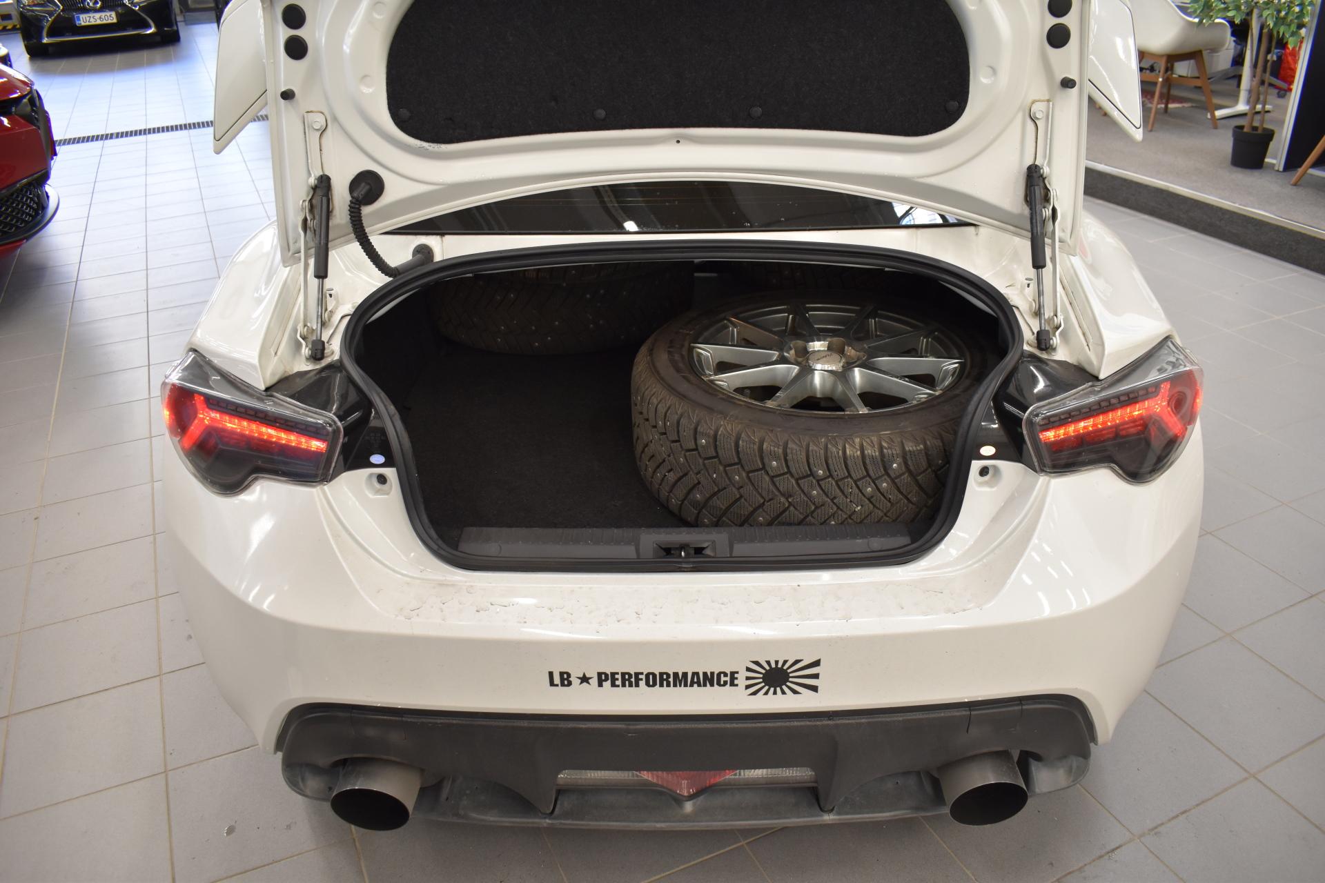 TOYOTA GT86 2012