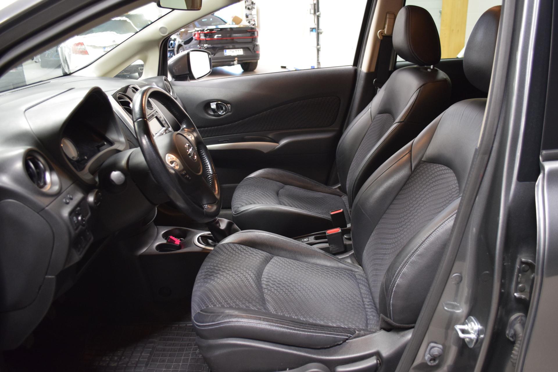 NISSAN Note 2015