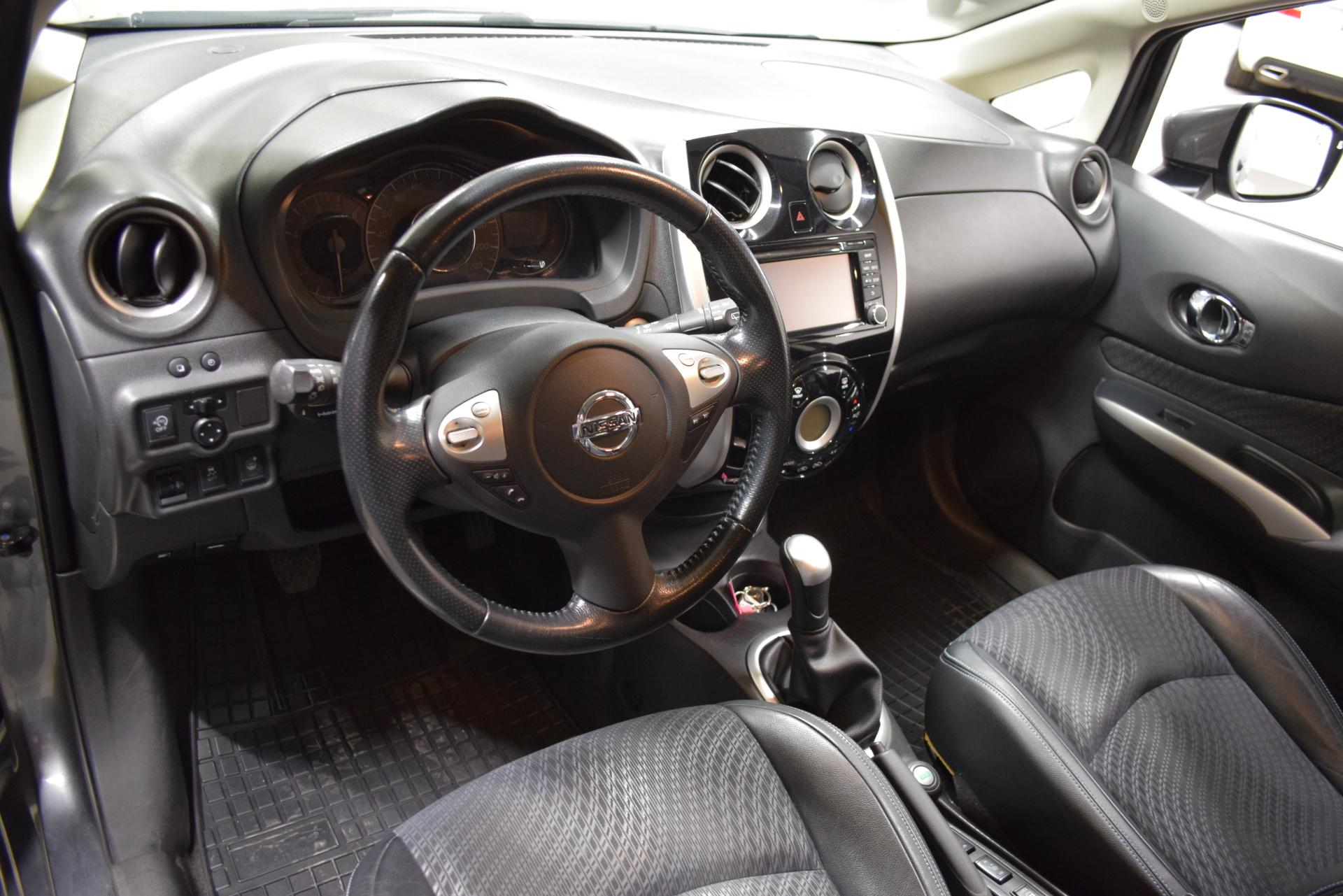 NISSAN Note 2015