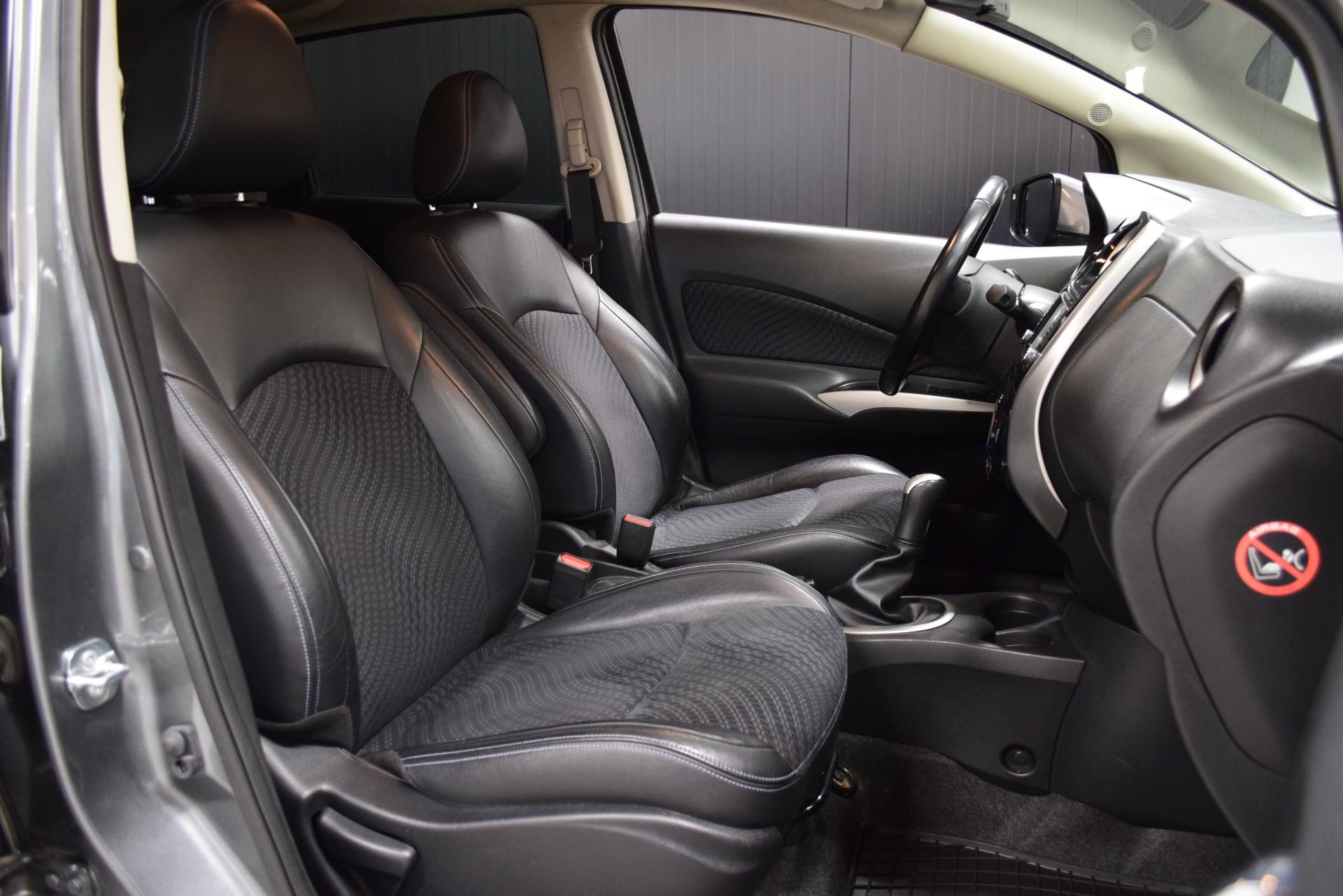 NISSAN Note 2015