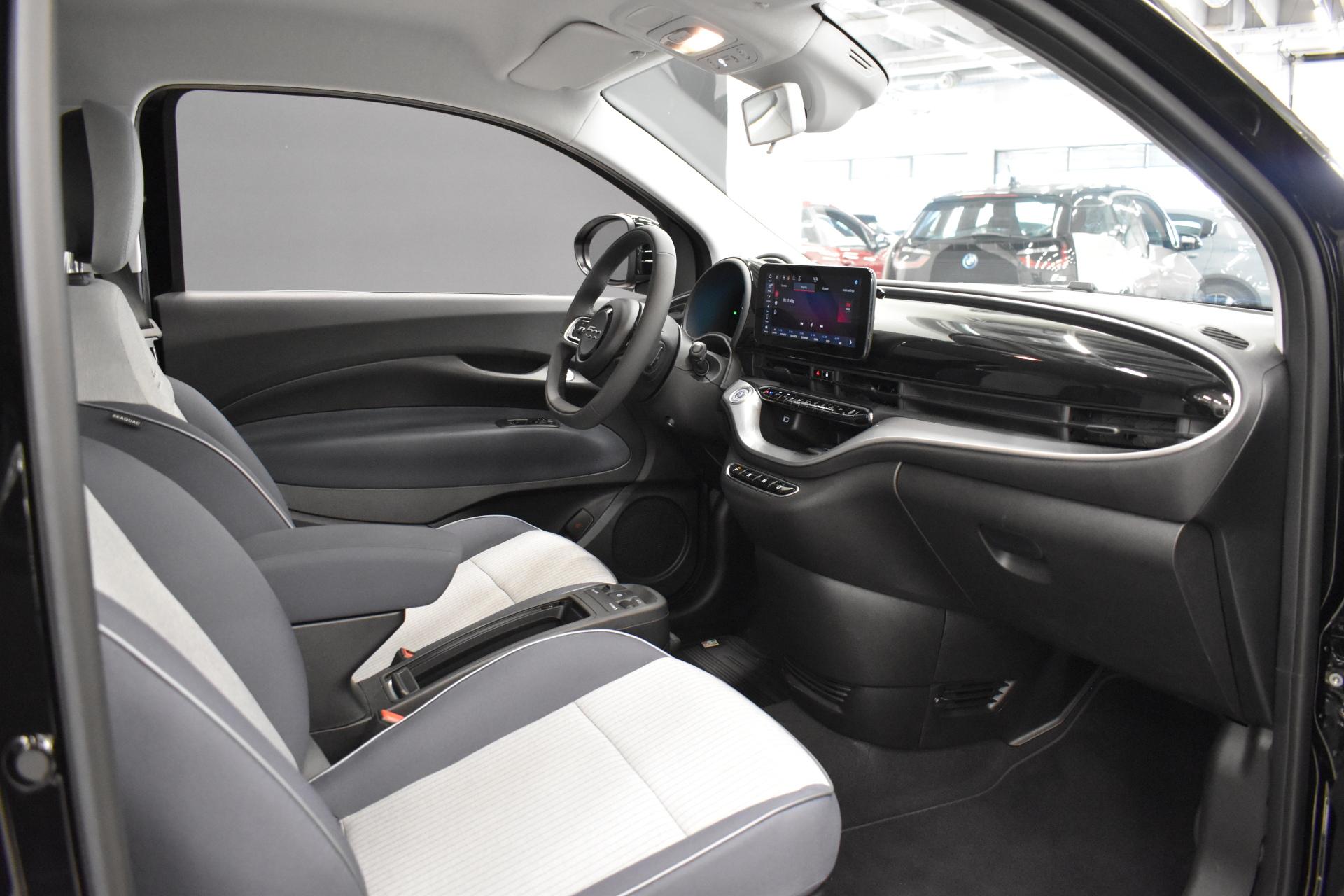 FIAT 500E 2023