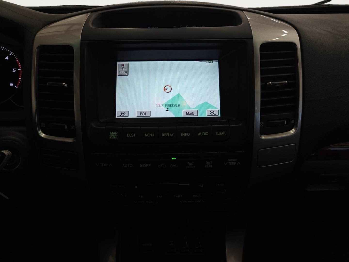 TOYOTA Land Cruiser 2004