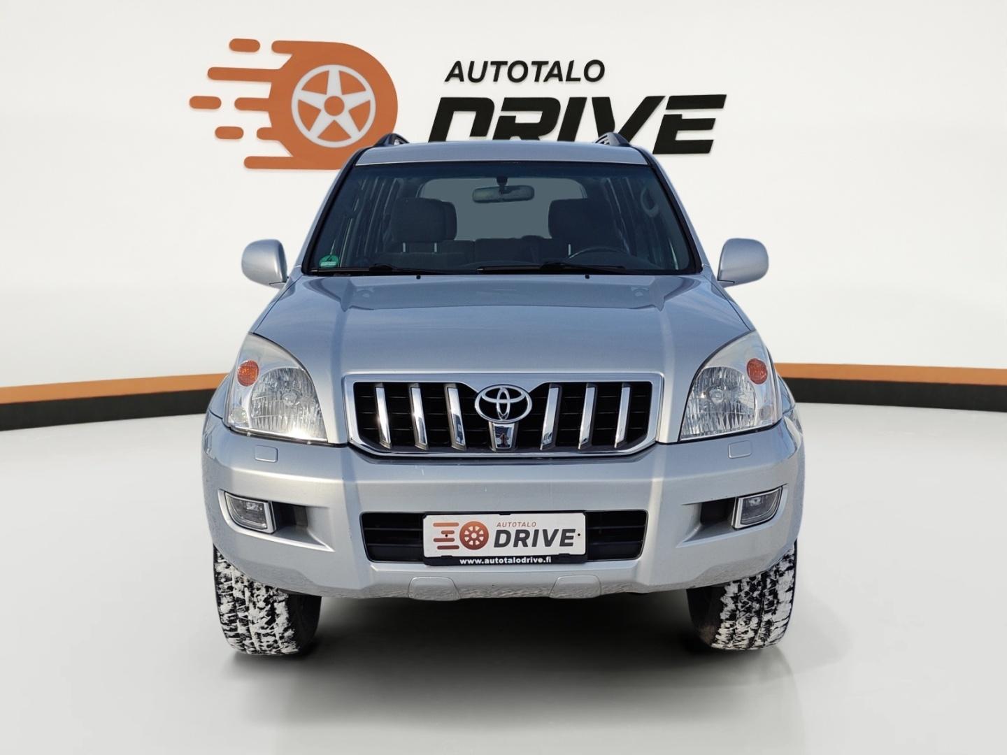 TOYOTA Land Cruiser 2004