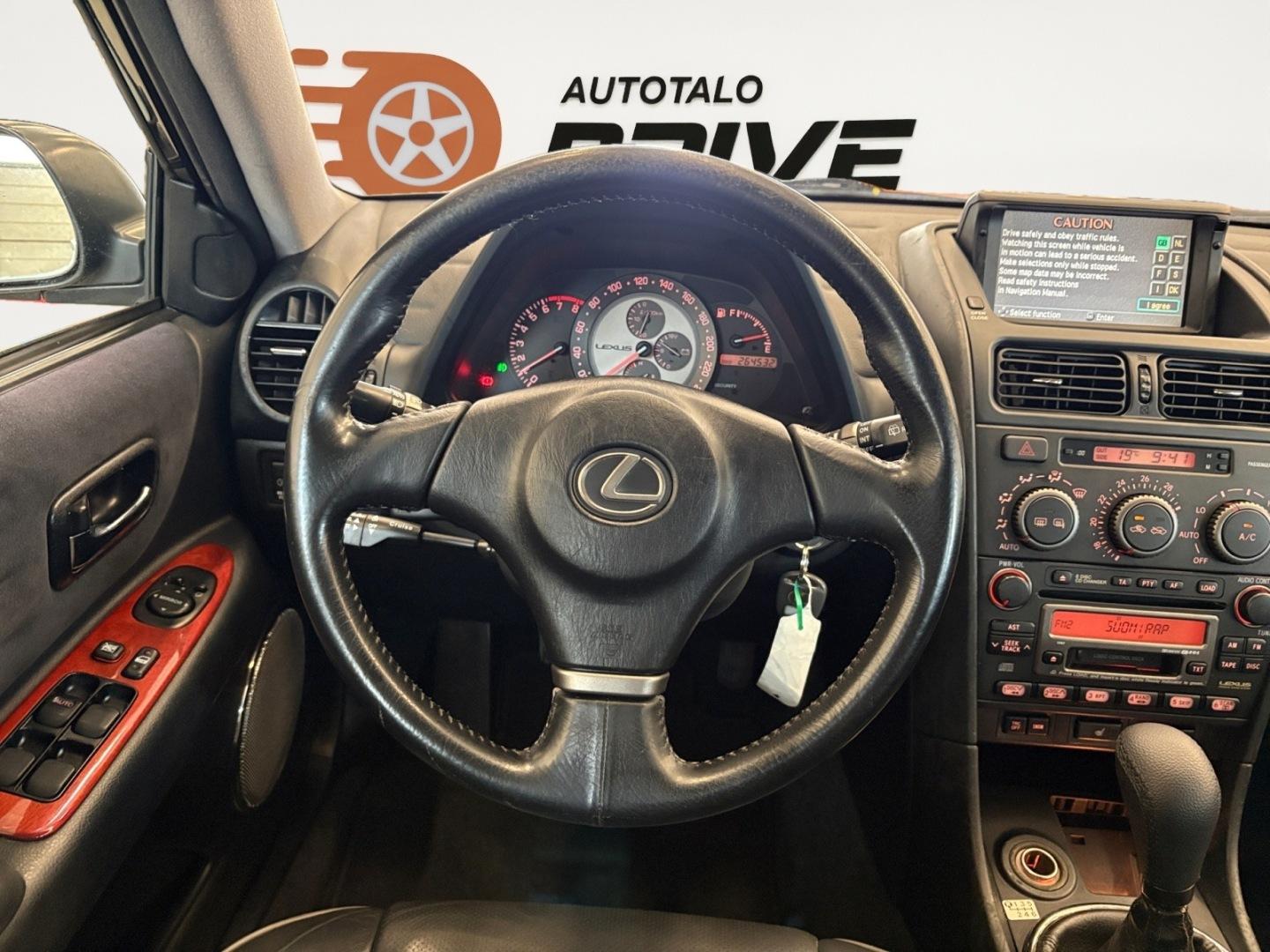 LEXUS IS 2003