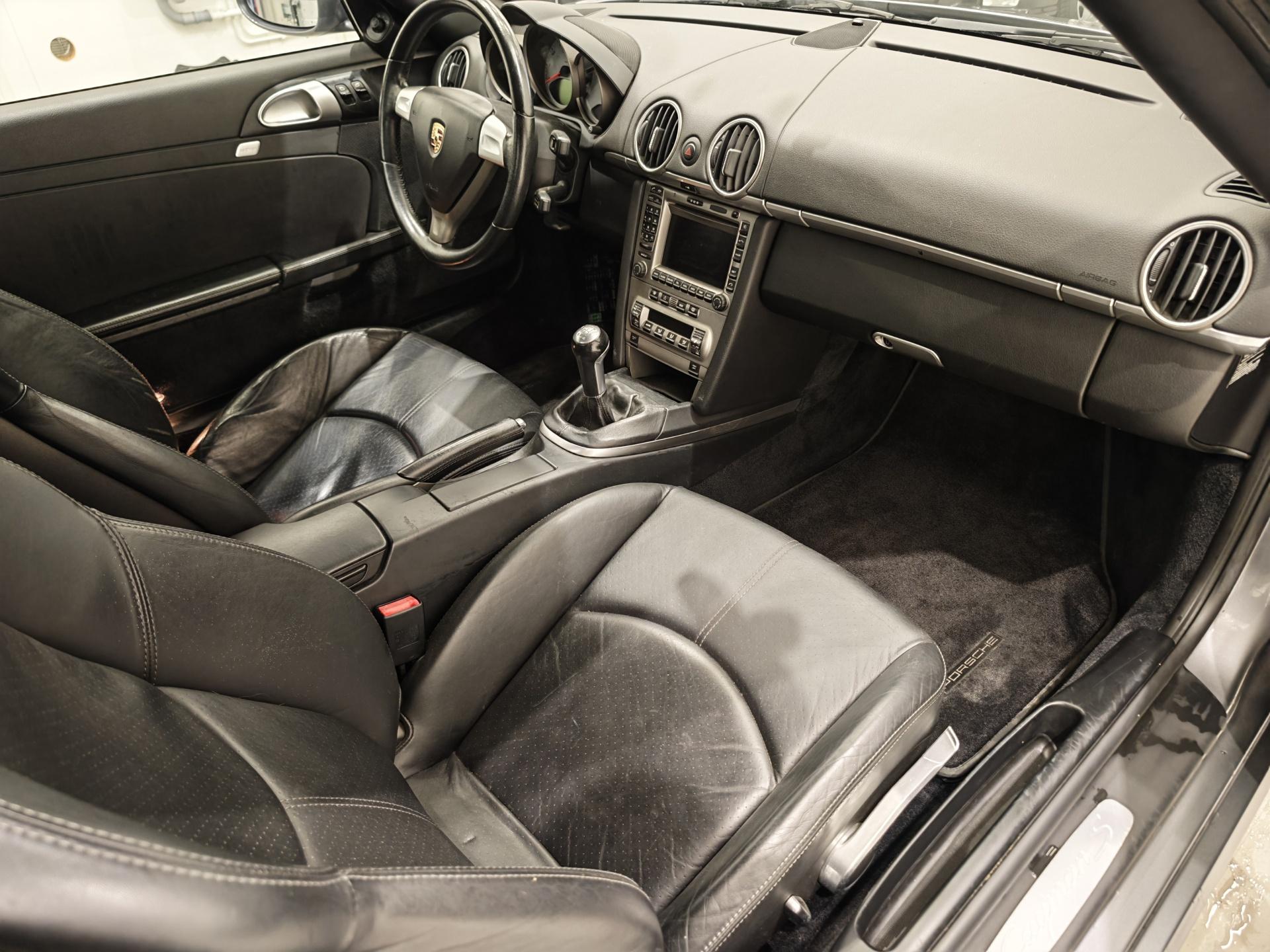 PORSCHE Cayman 2006