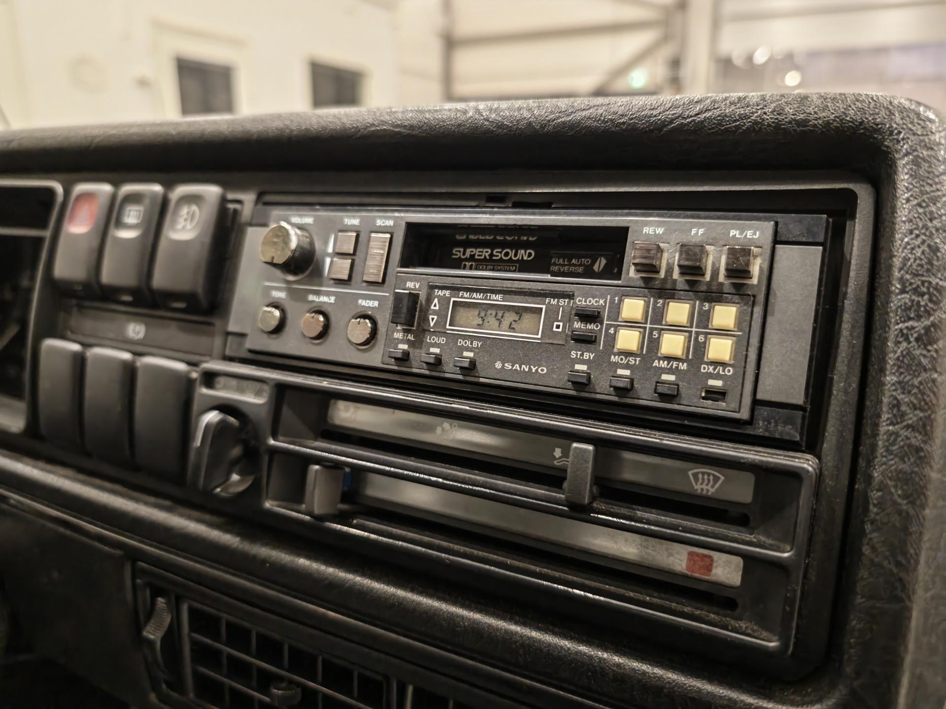 VOLKSWAGEN Golf 1988