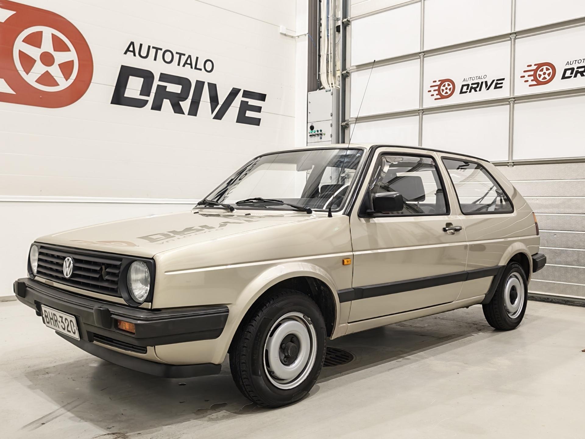 VOLKSWAGEN Golf 1988