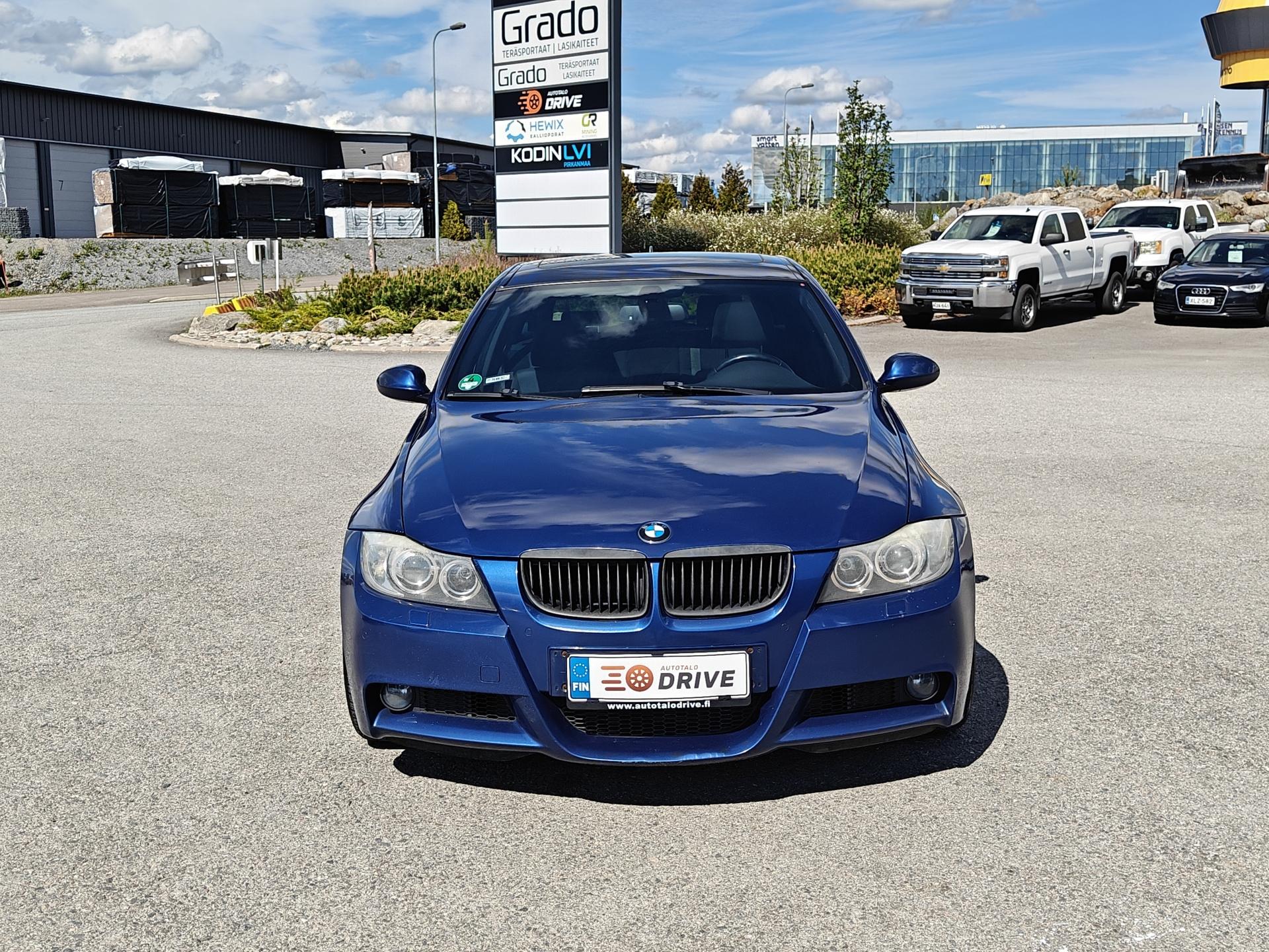 BMW 330 2007