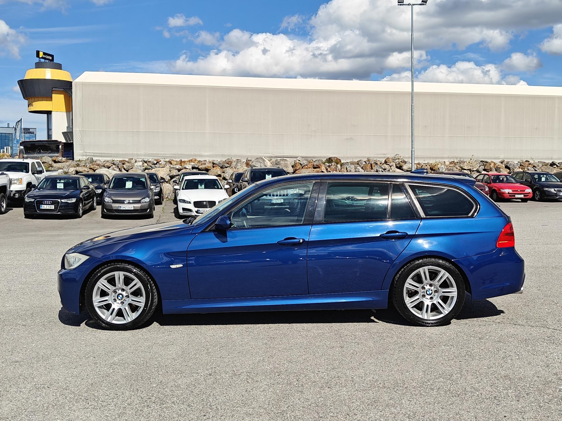 BMW 330 2007