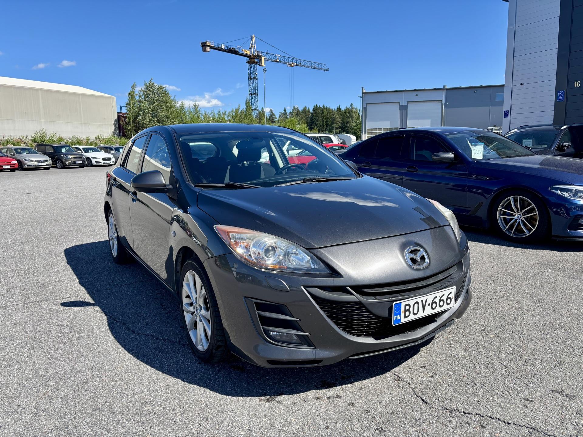 MAZDA 3 2011