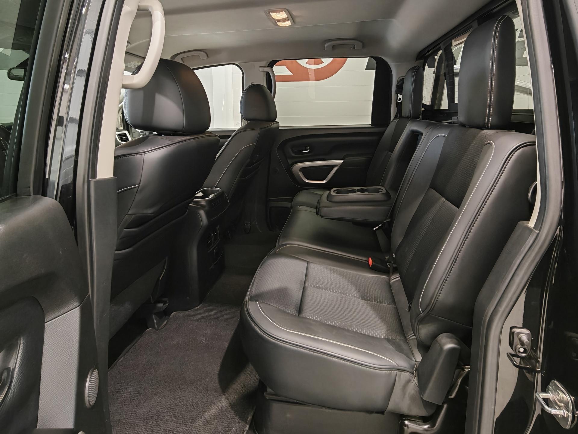 NISSAN Titan 2017