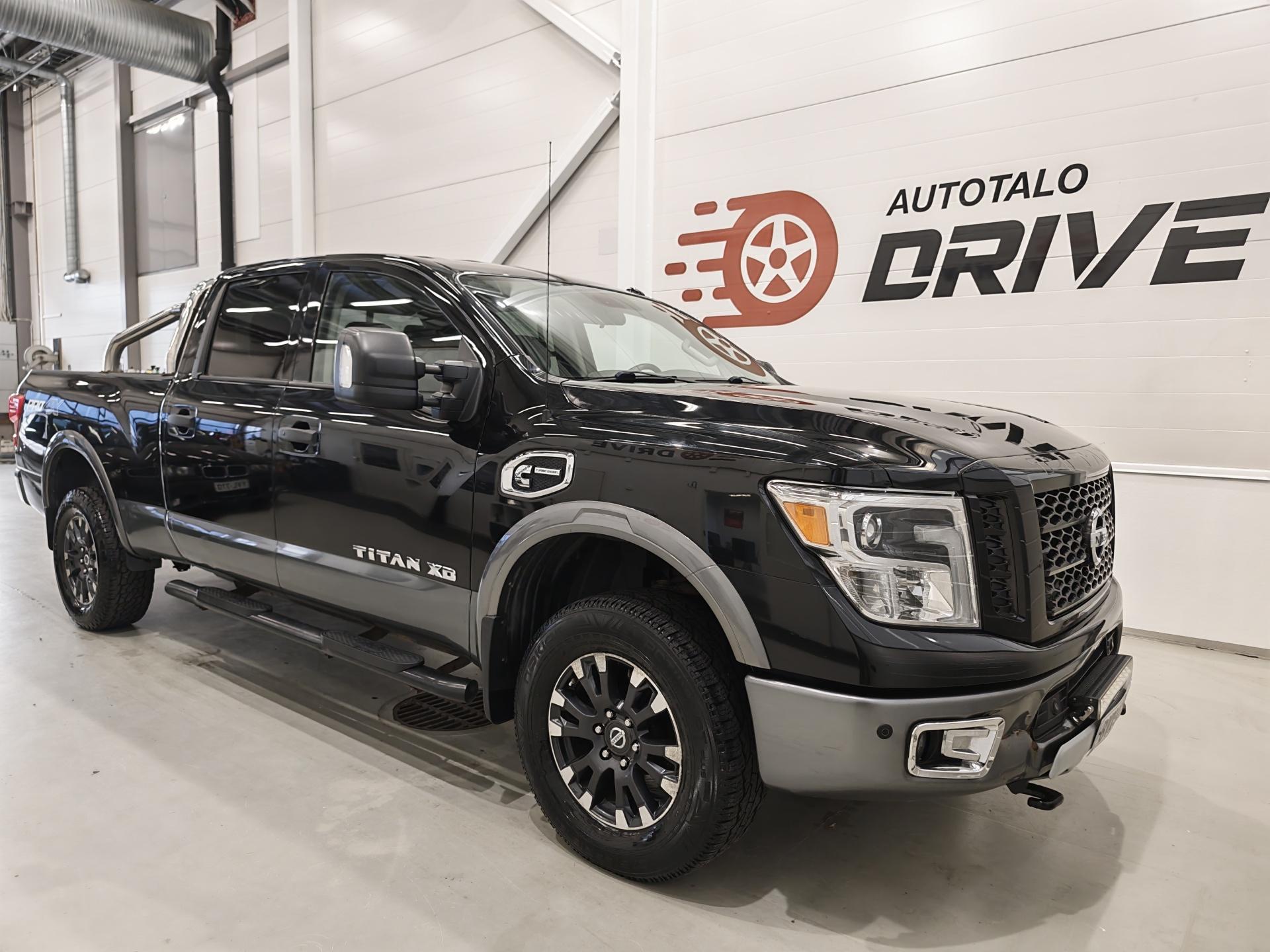 NISSAN Titan 2017