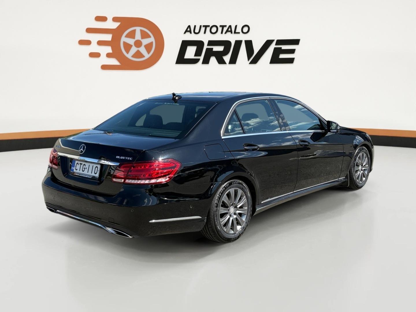 MERCEDES-BENZ E 2016