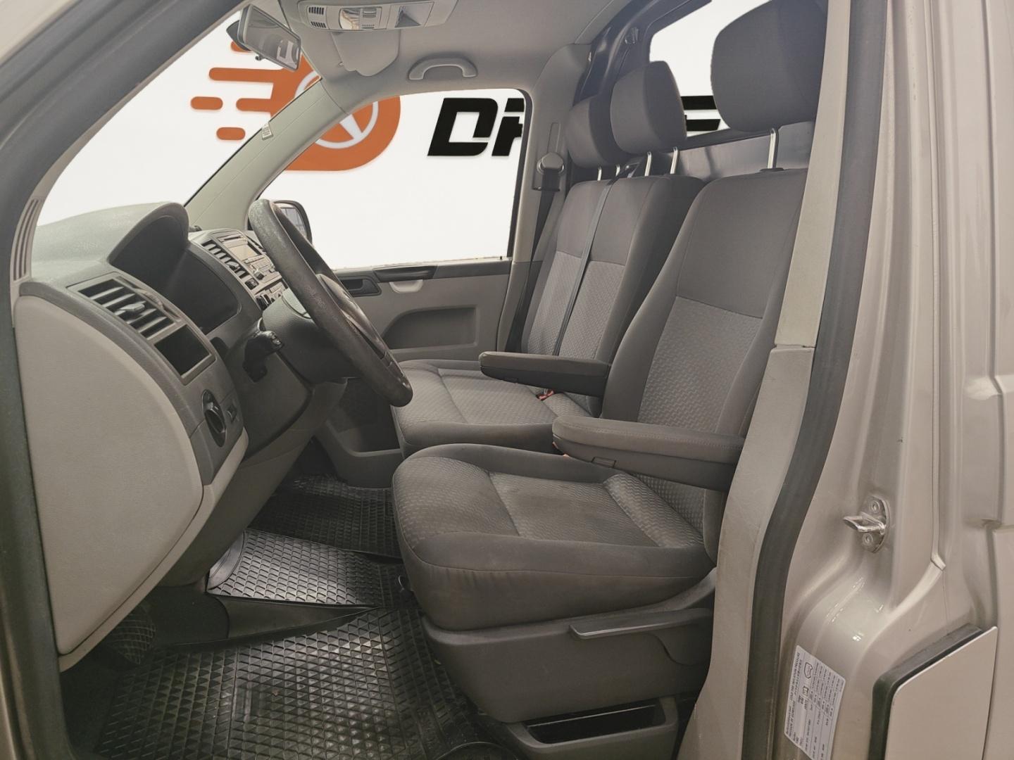 VOLKSWAGEN Transporter 2011