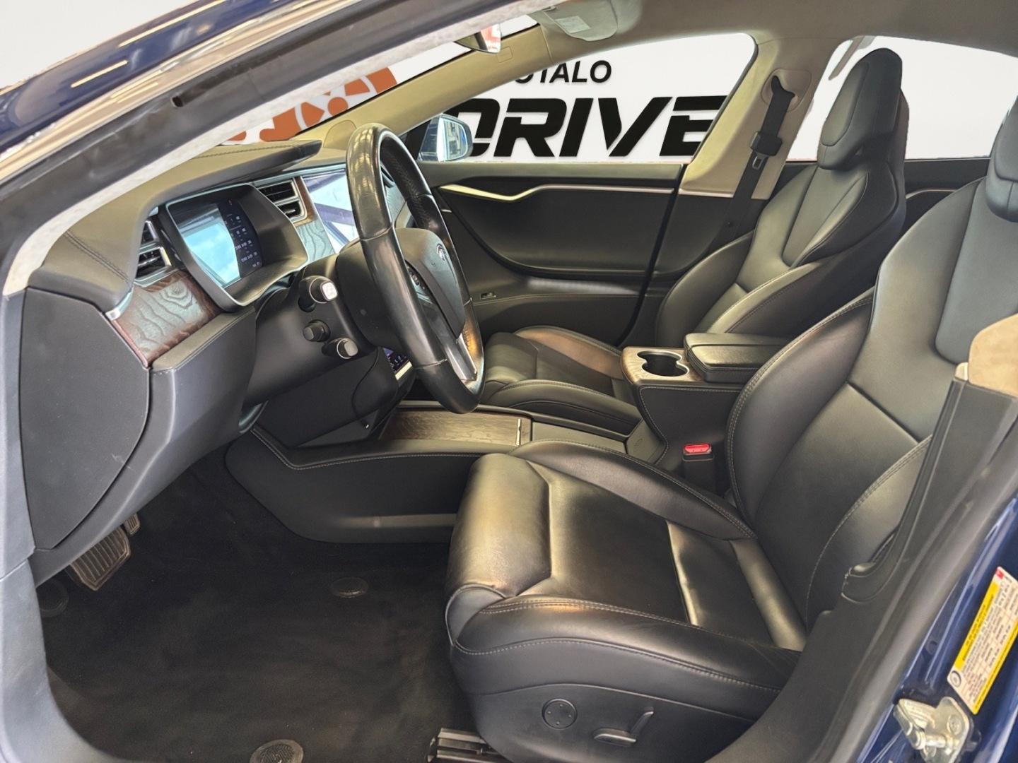 TESLA Model S 2018