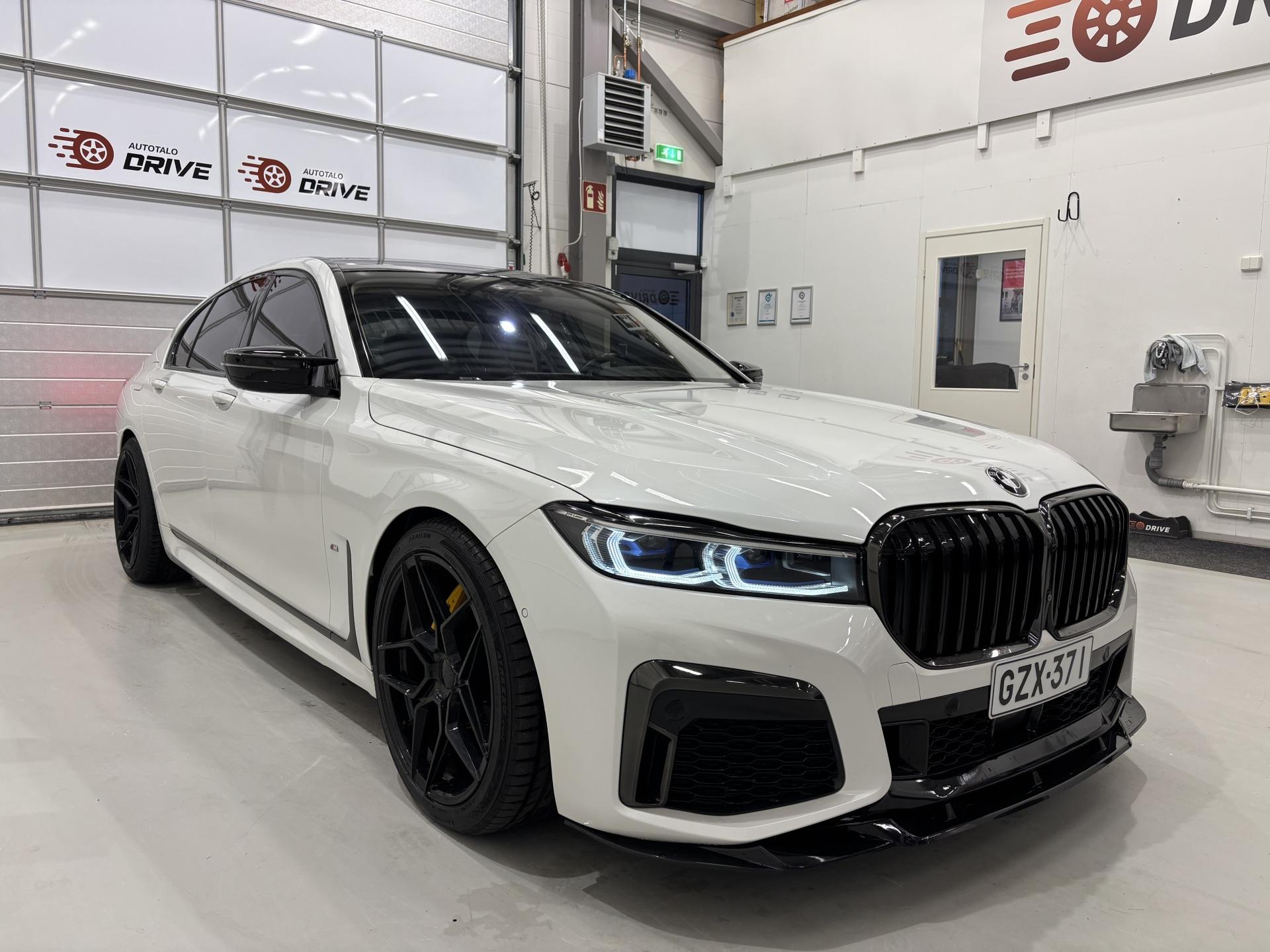 BMW 745 2020